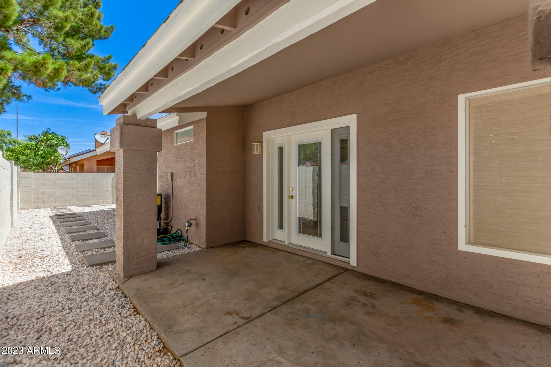905 E ANNETTE Drive