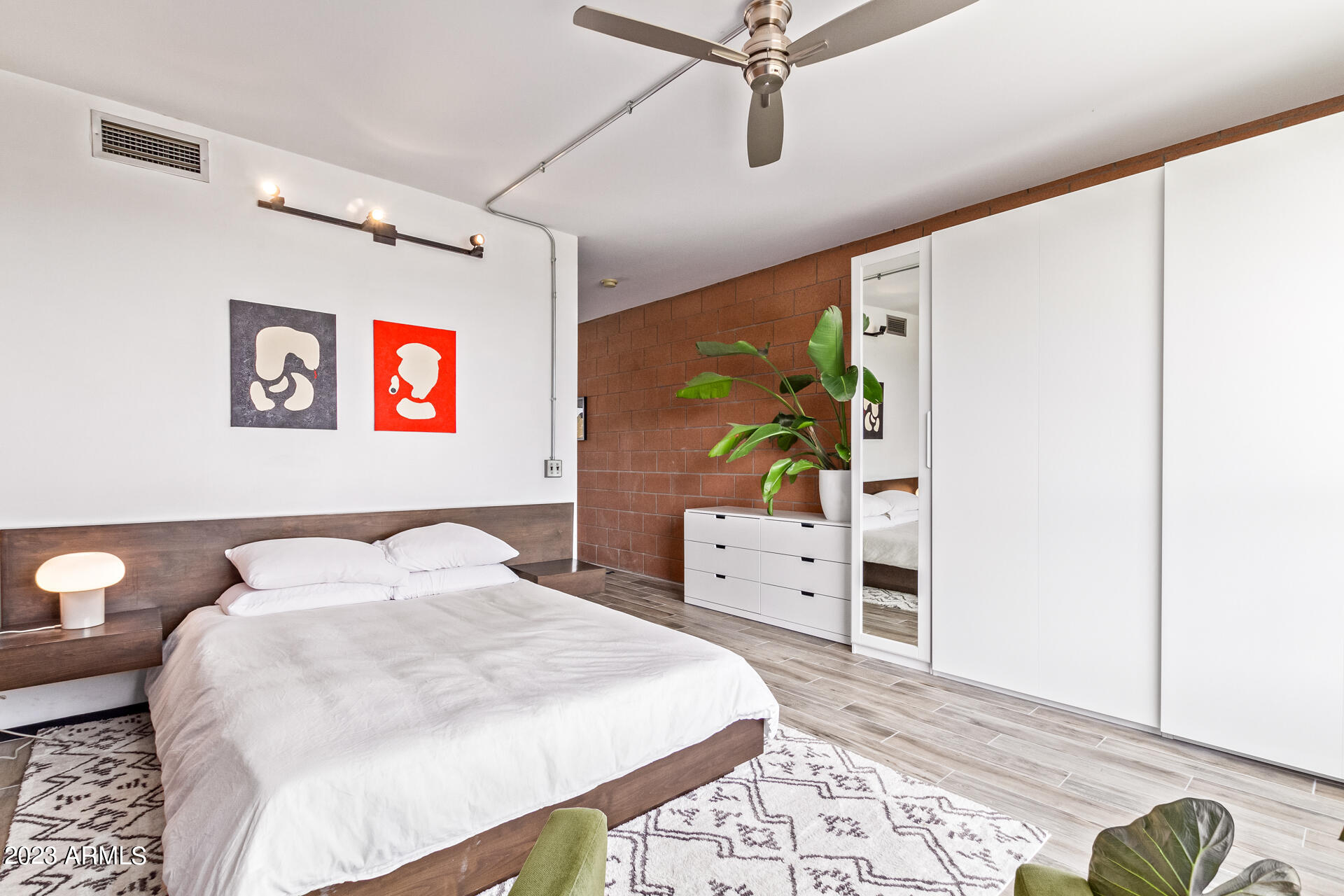930 N 9TH Street # 4
