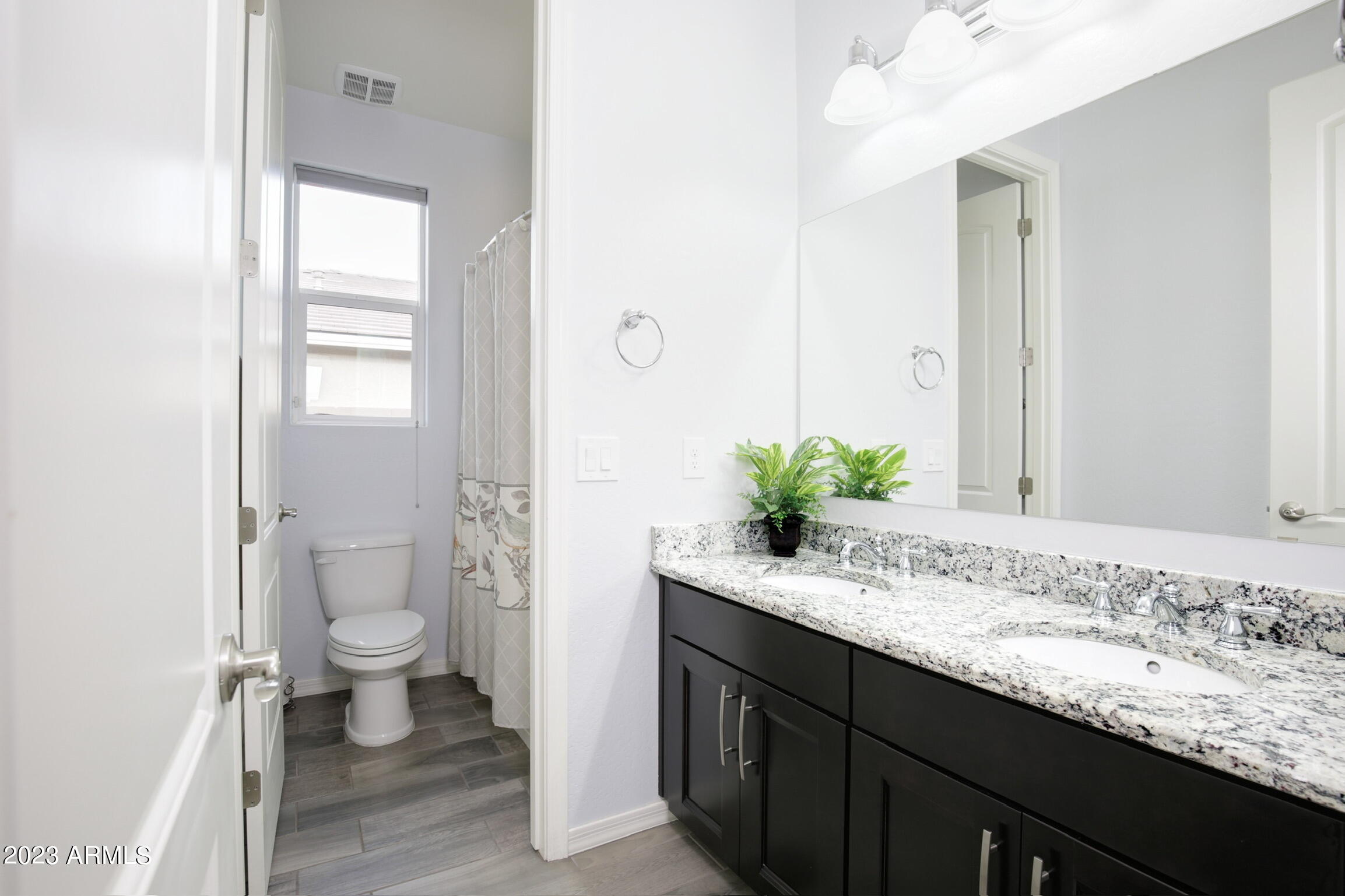 15367 W CORRINE Drive