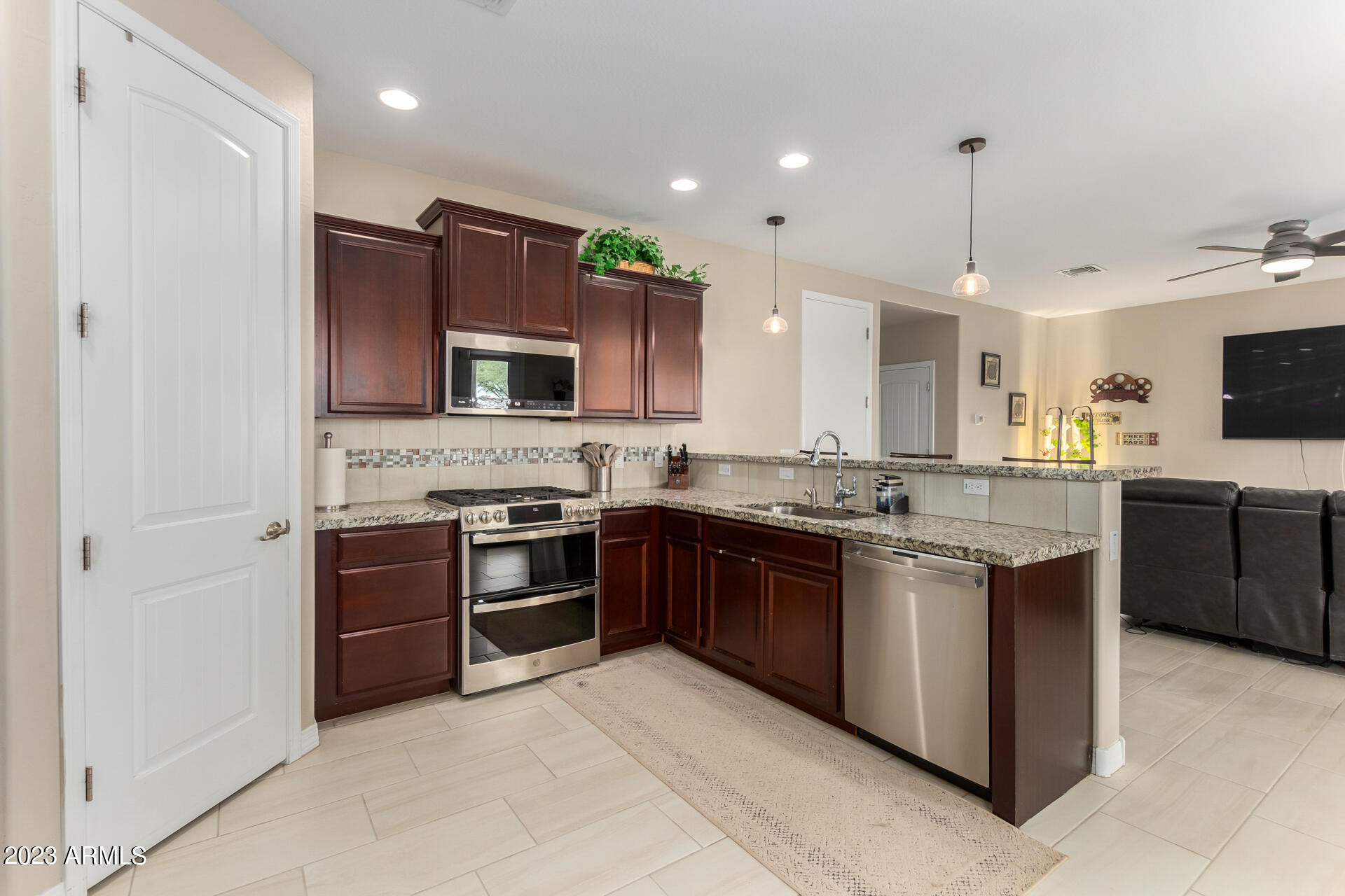 11555 E SHEPPERD Avenue