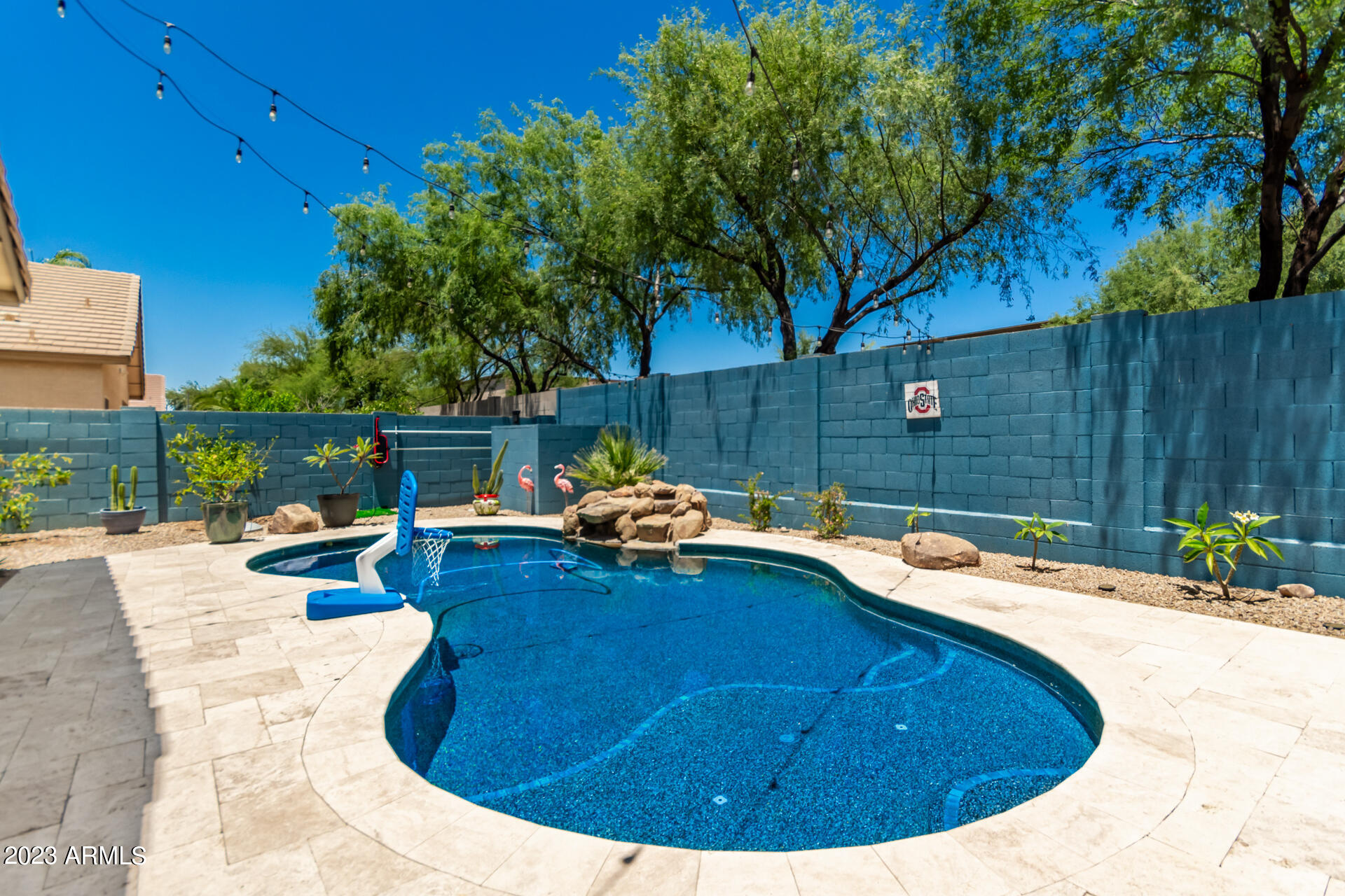 8402 W MARY ANN Drive