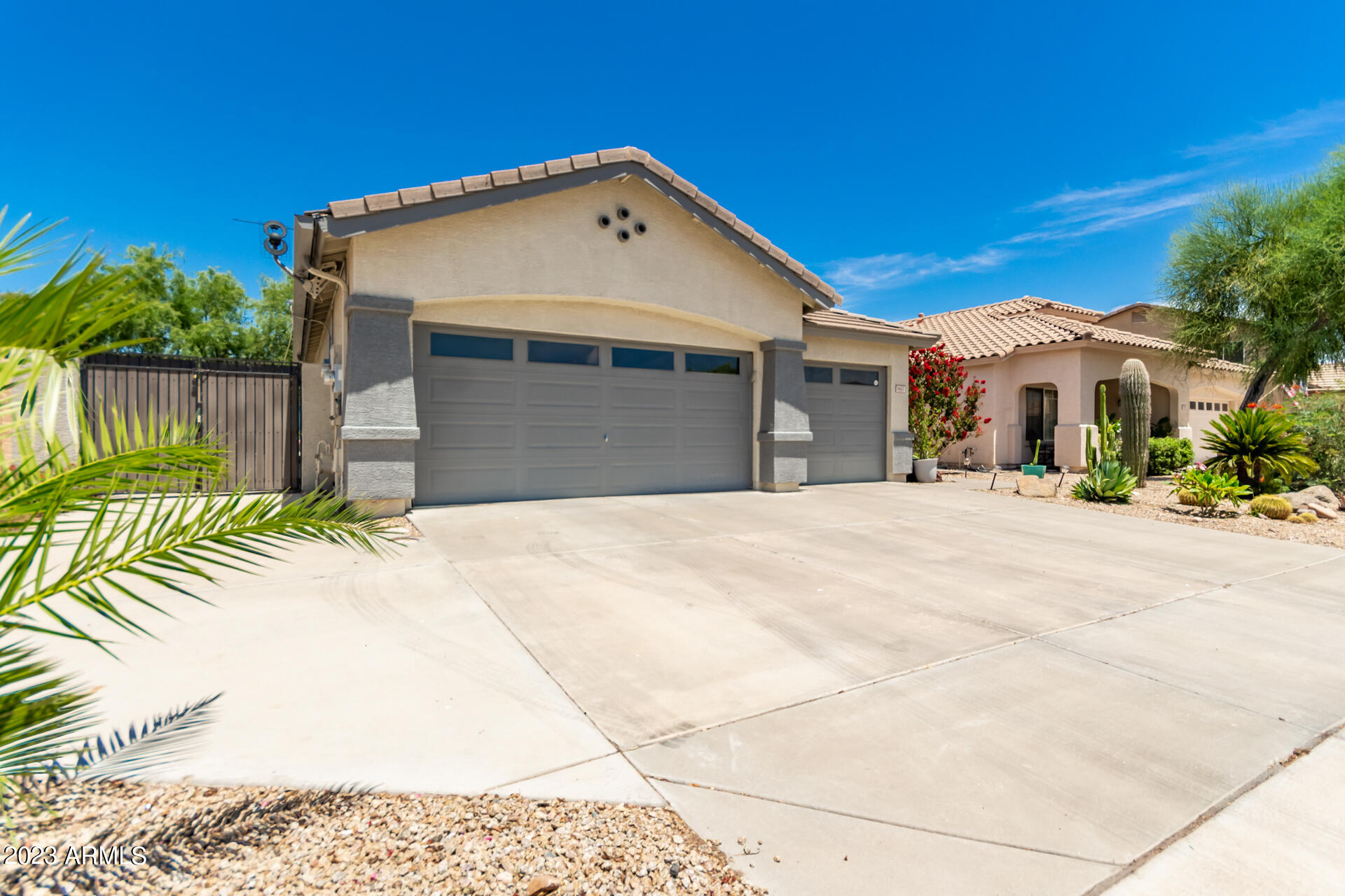 8402 W MARY ANN Drive