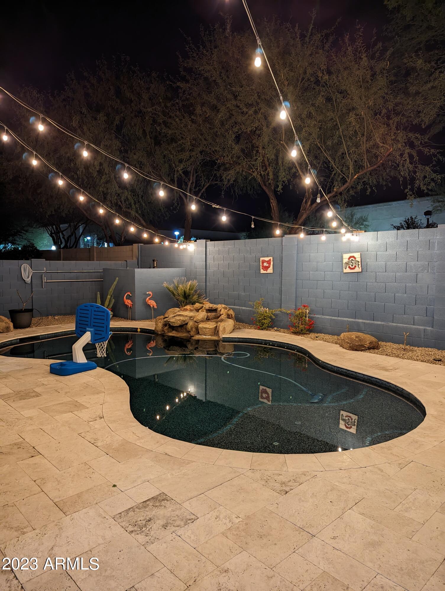 8402 W MARY ANN Drive