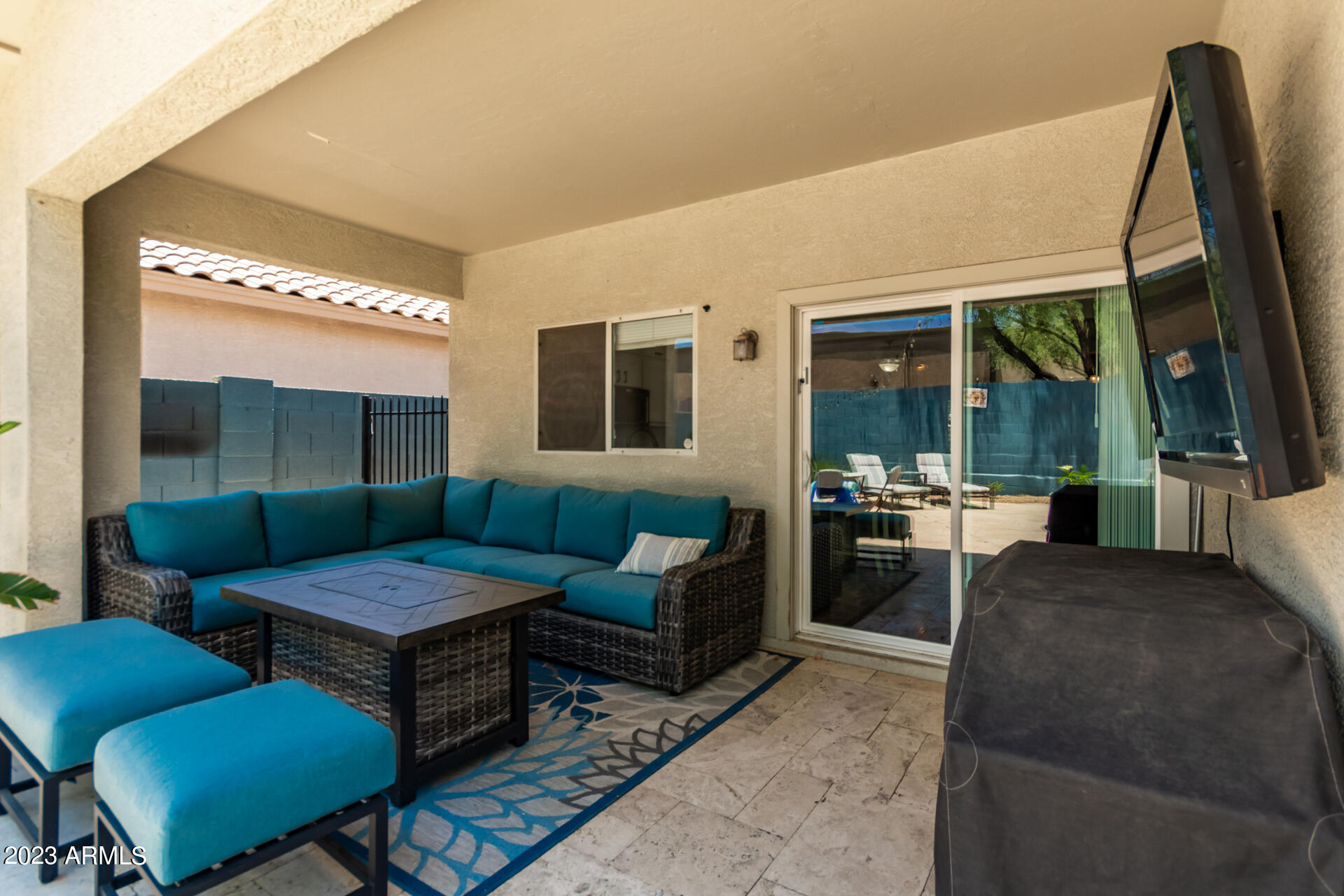 8402 W MARY ANN Drive