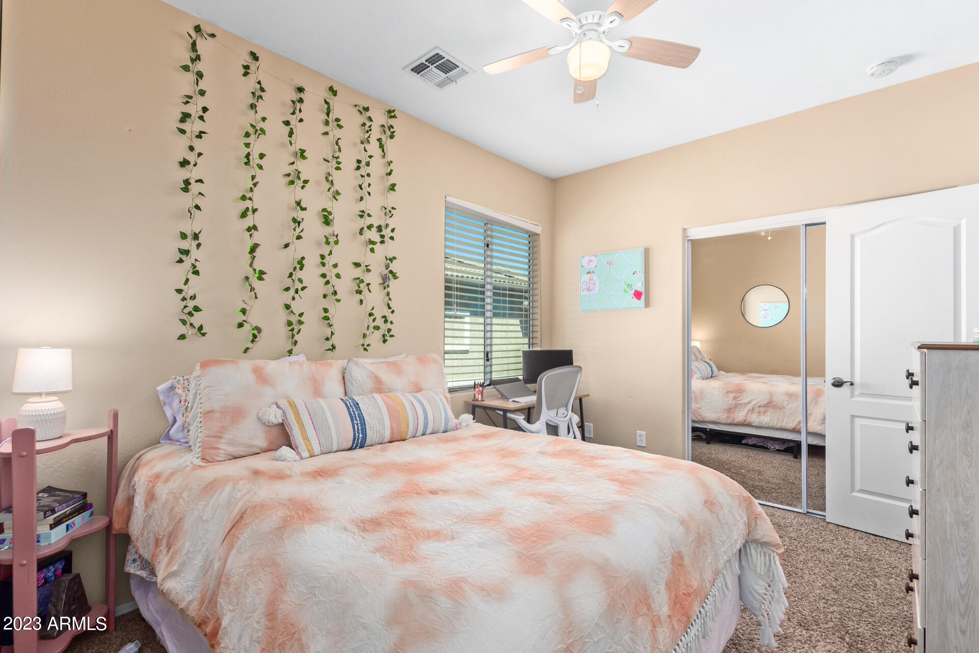 1743 S CHATSWORTH --