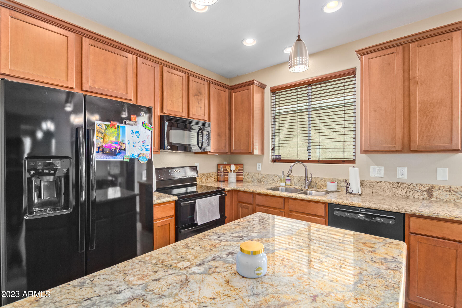1743 S CHATSWORTH --