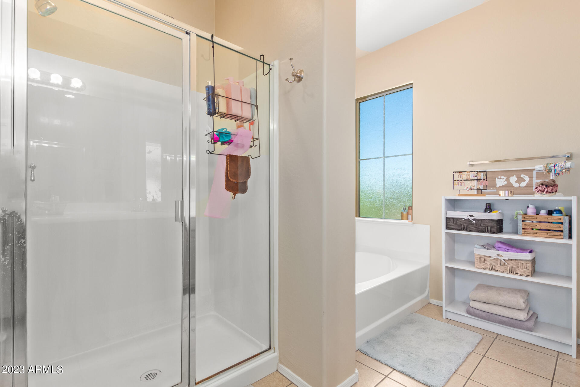 1743 S CHATSWORTH --