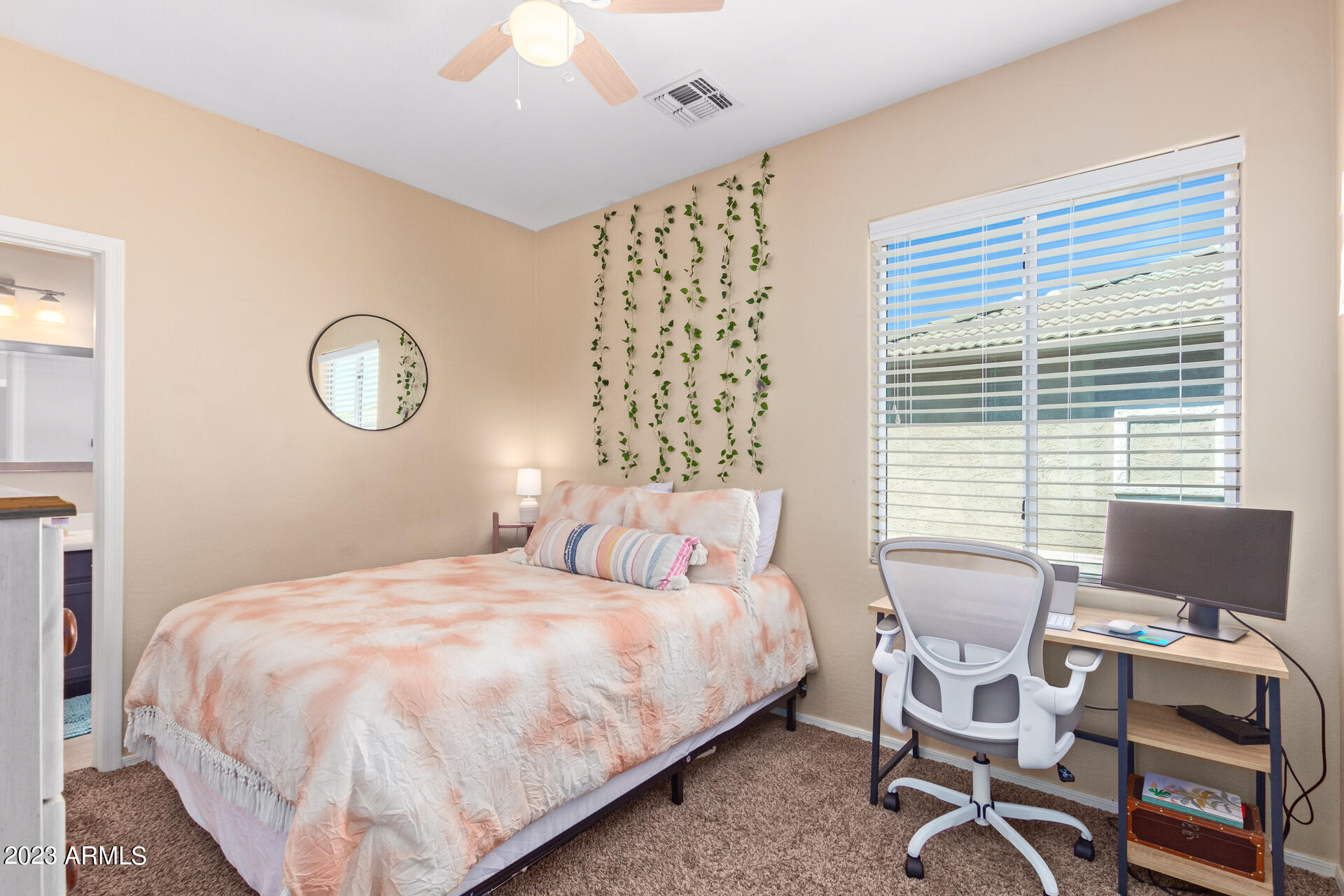 1743 S CHATSWORTH --