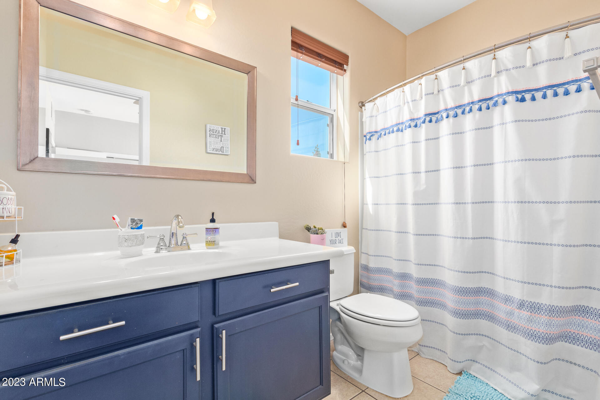 1743 S CHATSWORTH --