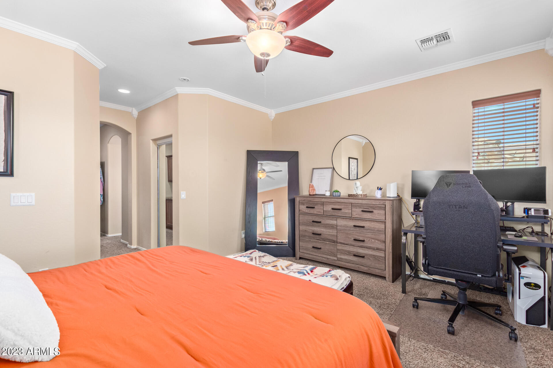 1743 S CHATSWORTH --