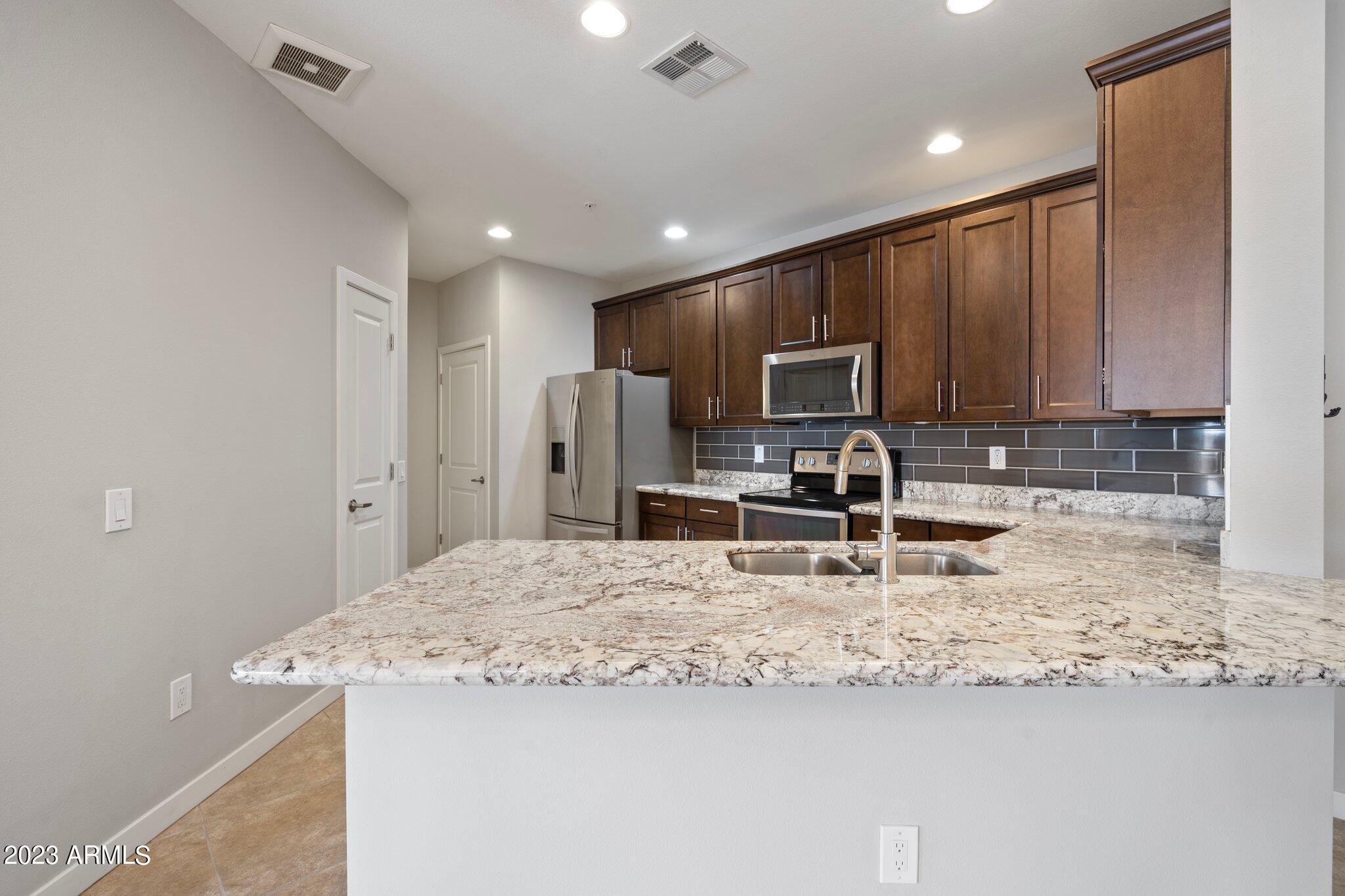 2511 W QUEEN CREEK Road # 238
