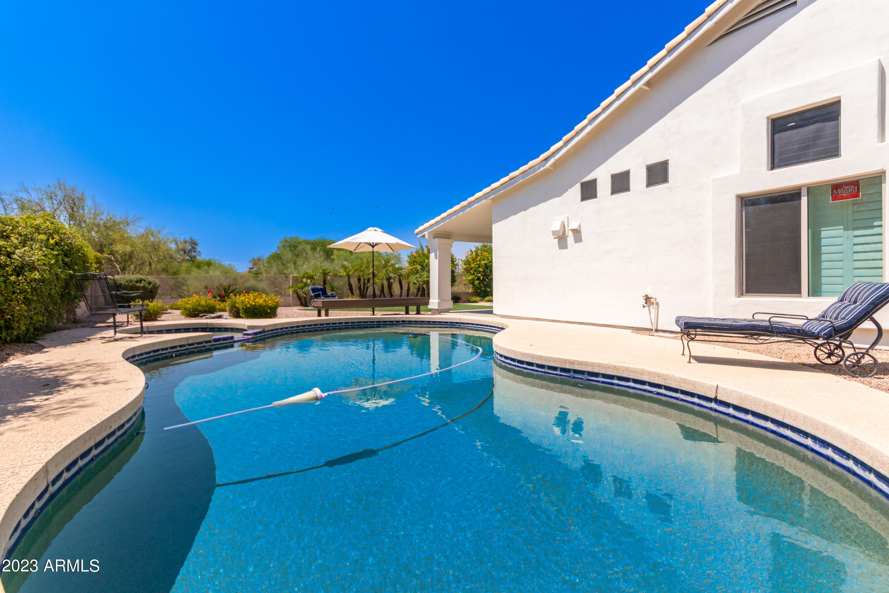 4102 E RANCHO TIERRA Drive