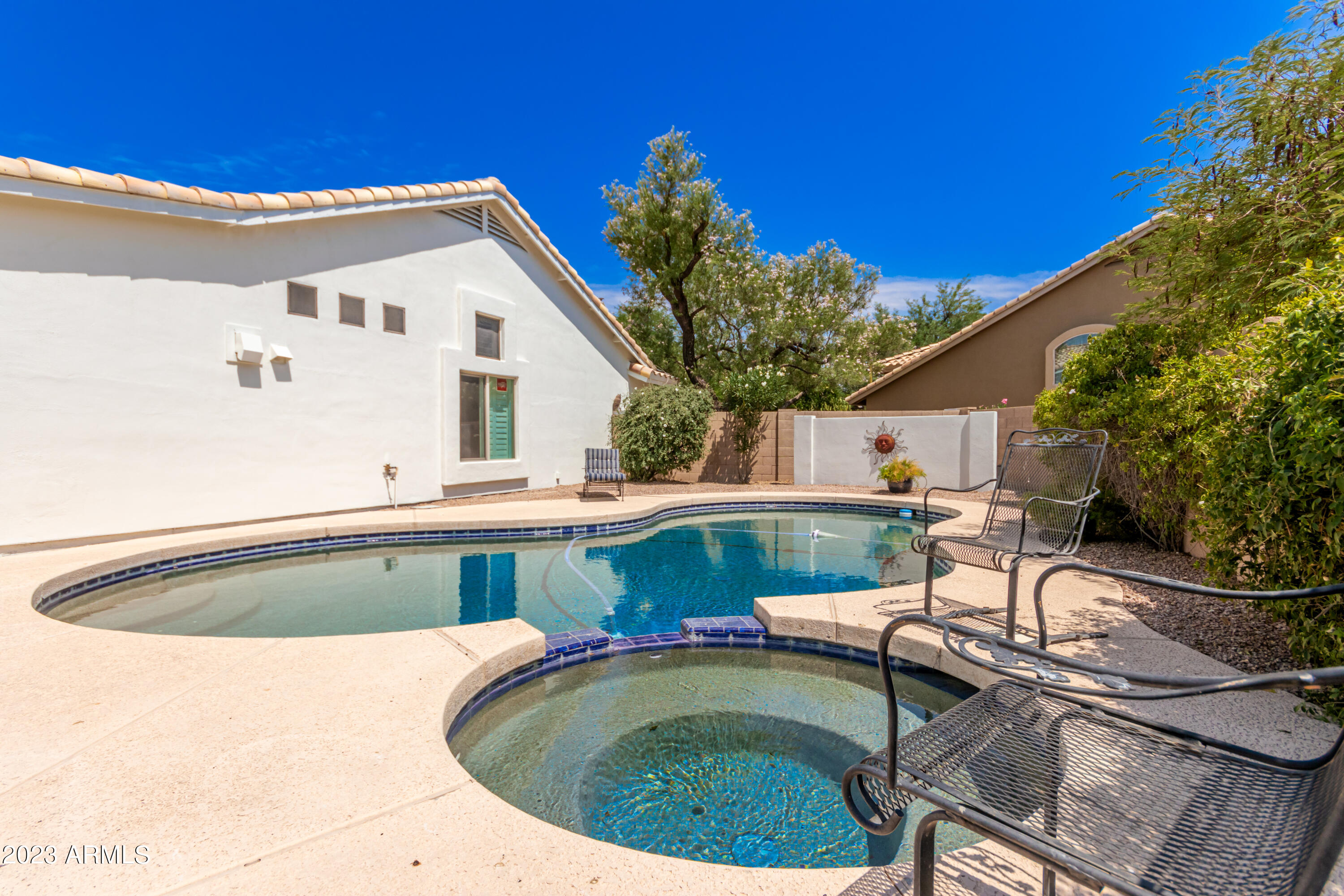 4102 E RANCHO TIERRA Drive