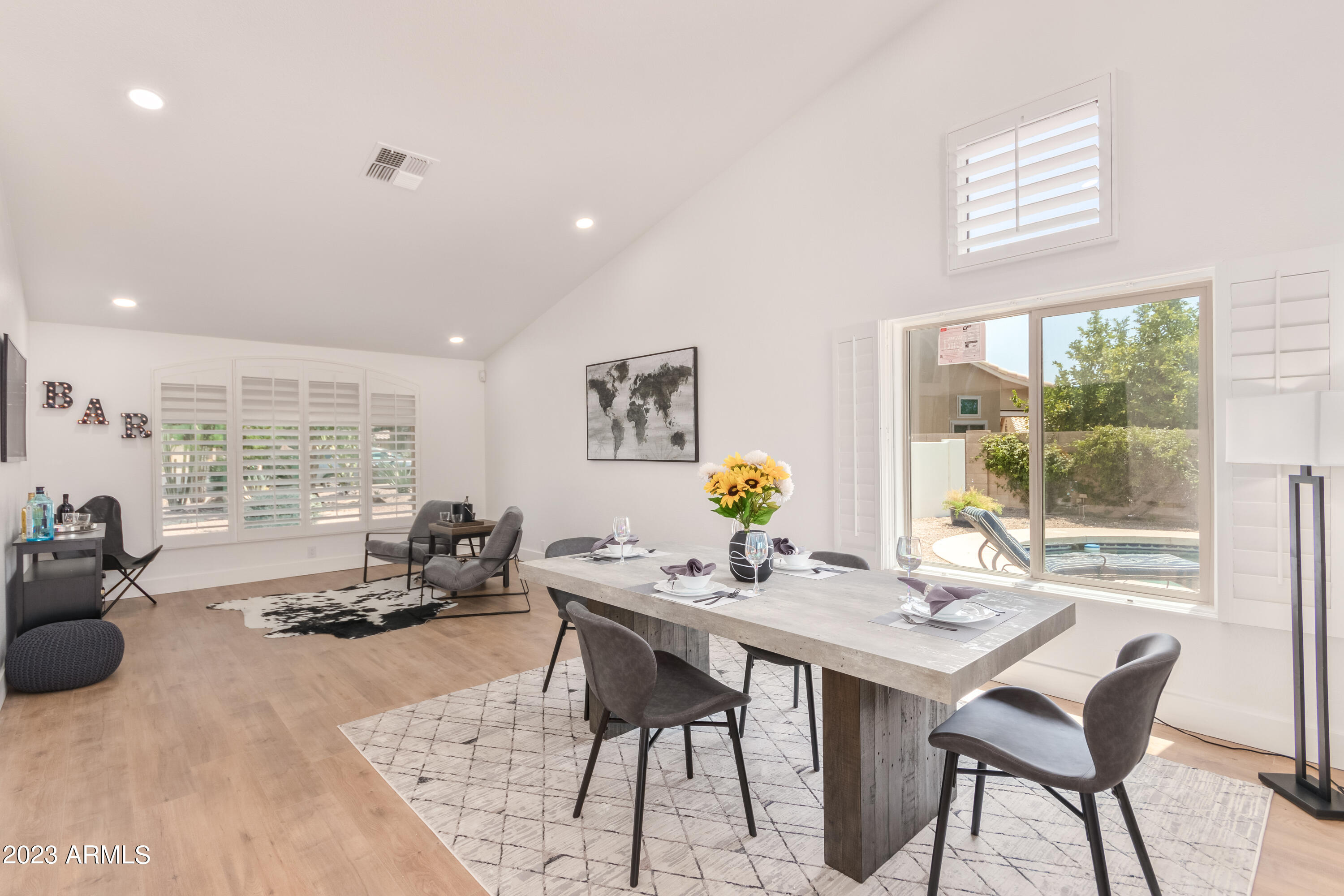 4102 E RANCHO TIERRA Drive