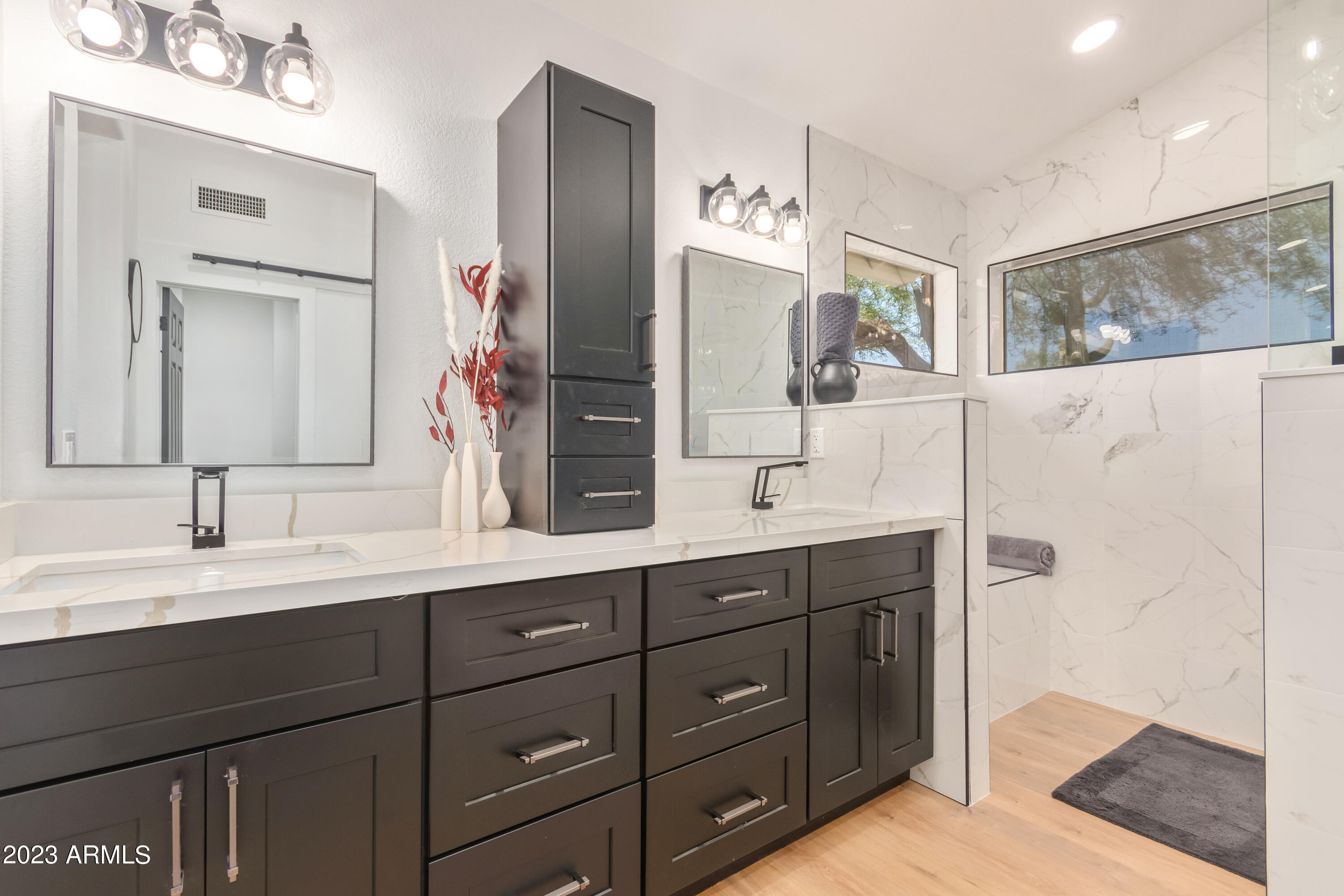 4102 E RANCHO TIERRA Drive