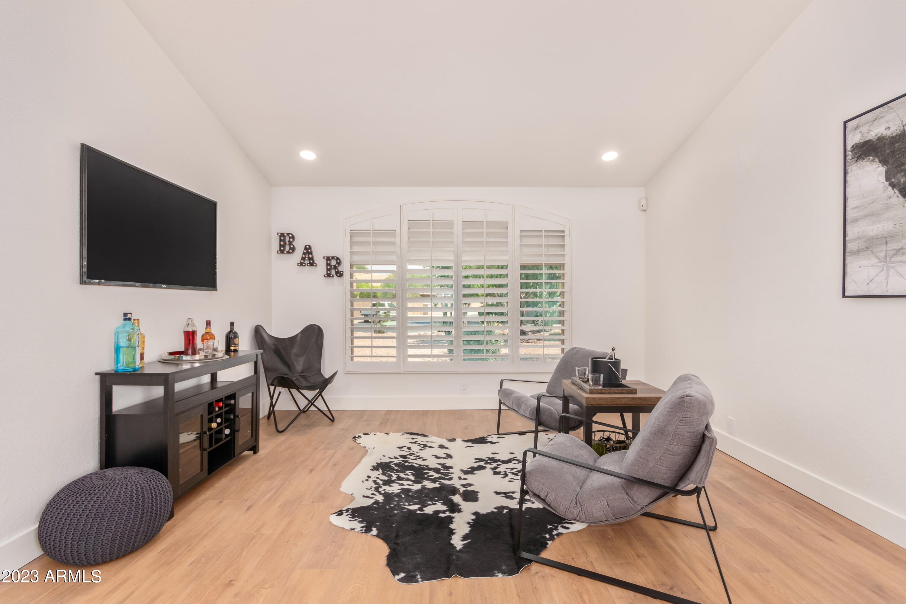 4102 E RANCHO TIERRA Drive