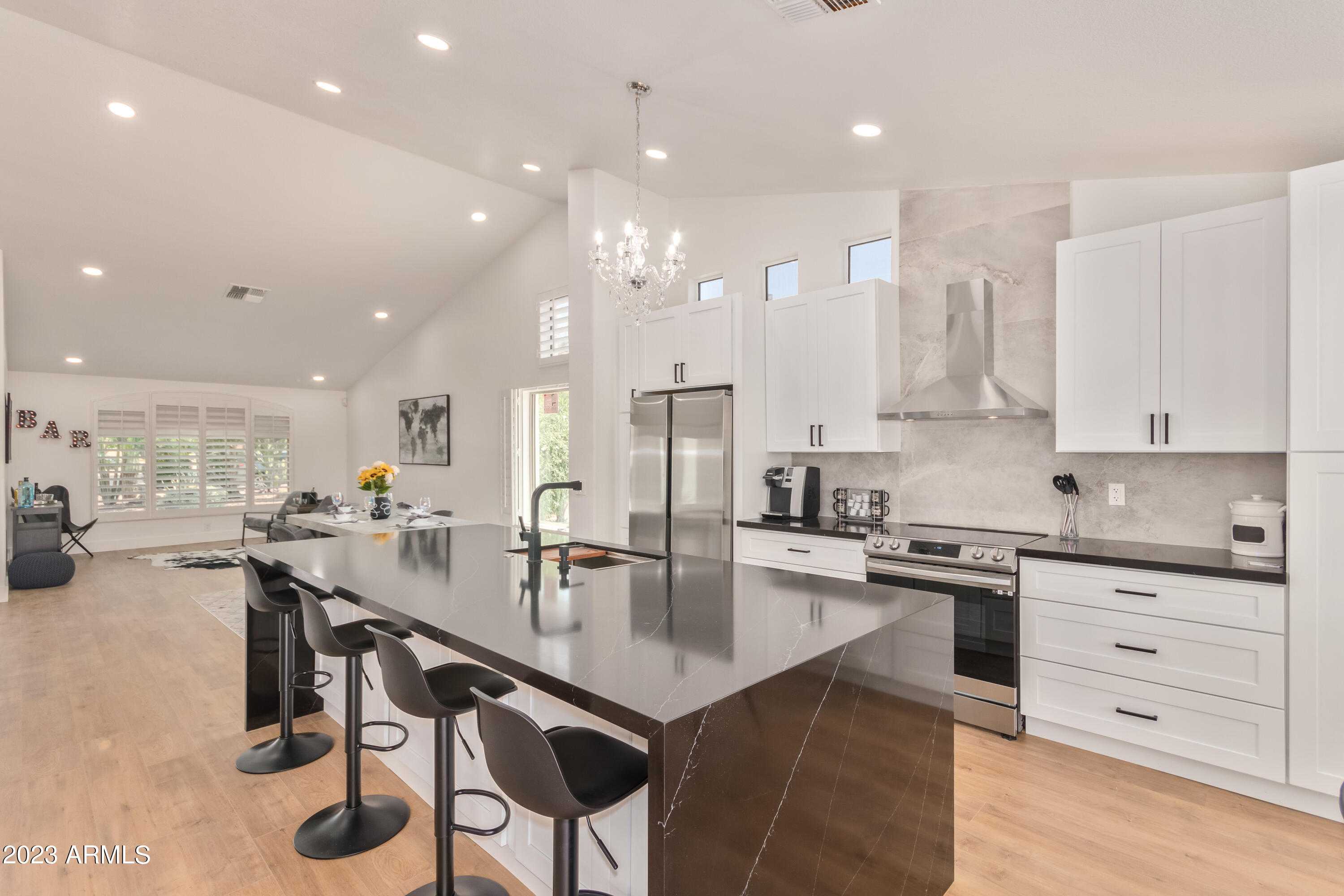 4102 E RANCHO TIERRA Drive