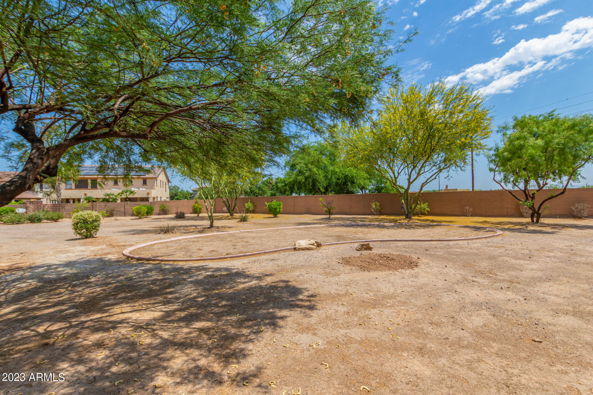 760 E HUMMINGBIRD Way