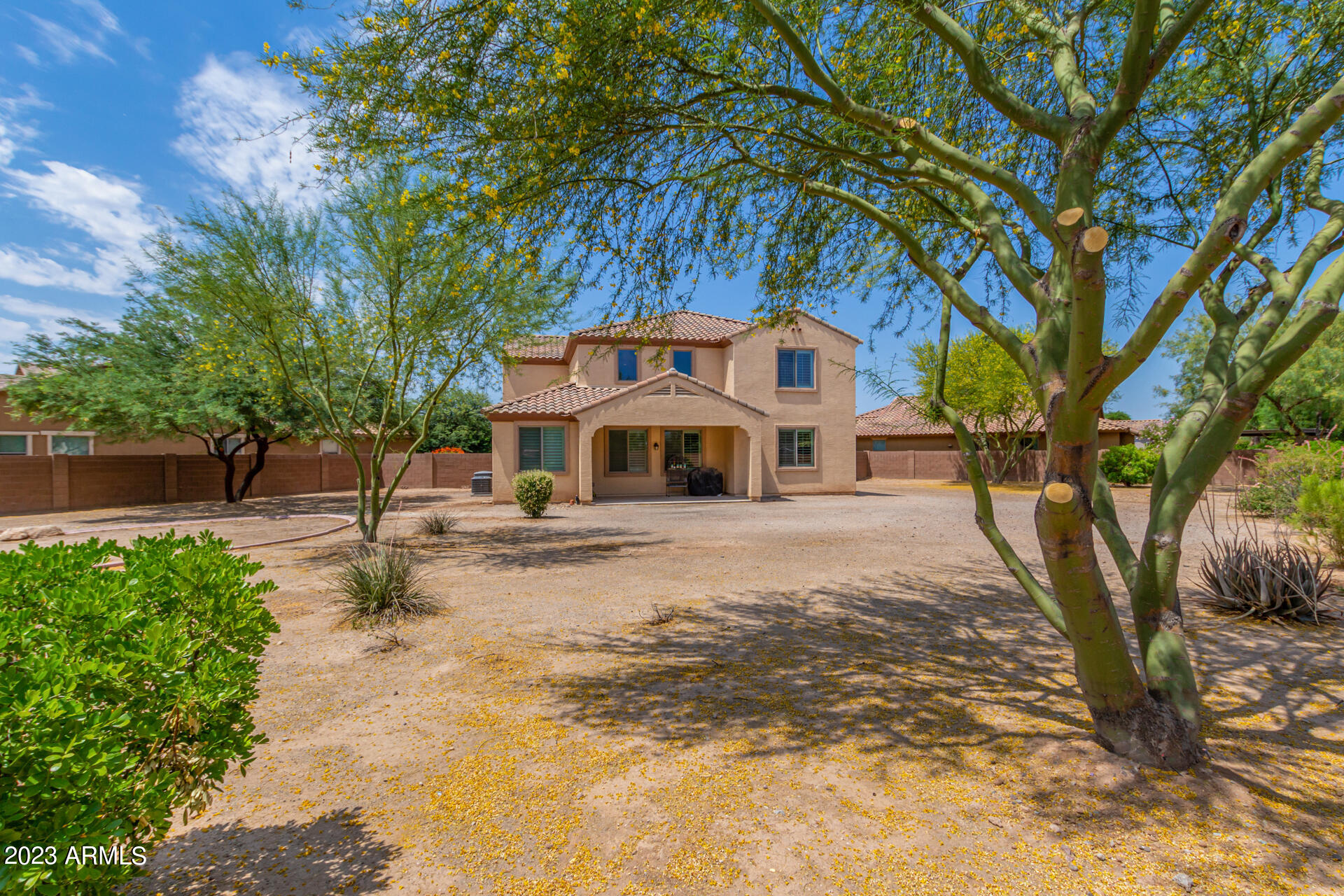 760 E HUMMINGBIRD Way