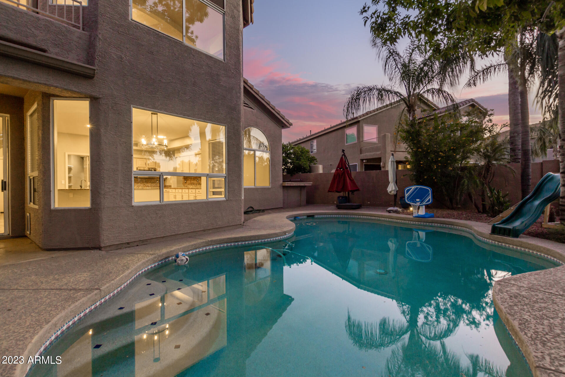 6490 W TONOPAH Drive
