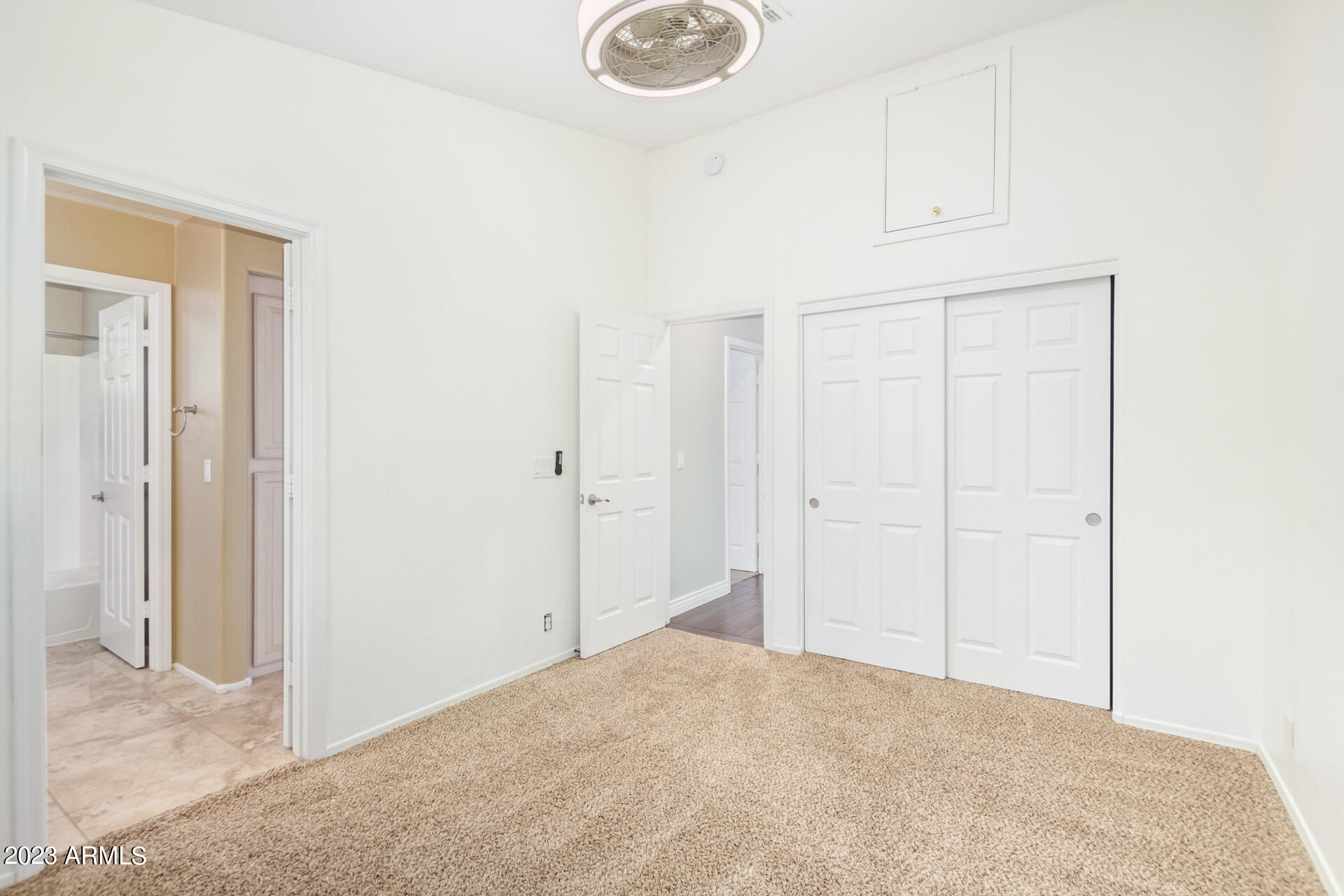6490 W TONOPAH Drive