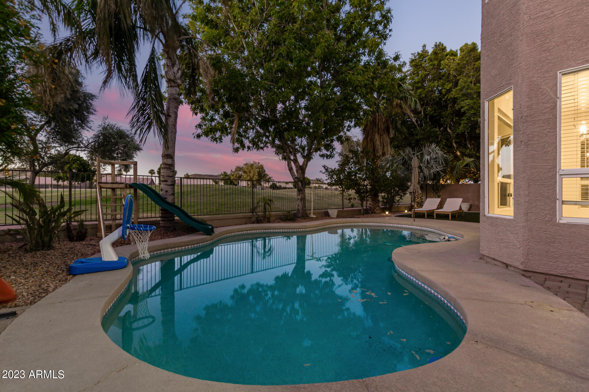6490 W TONOPAH Drive