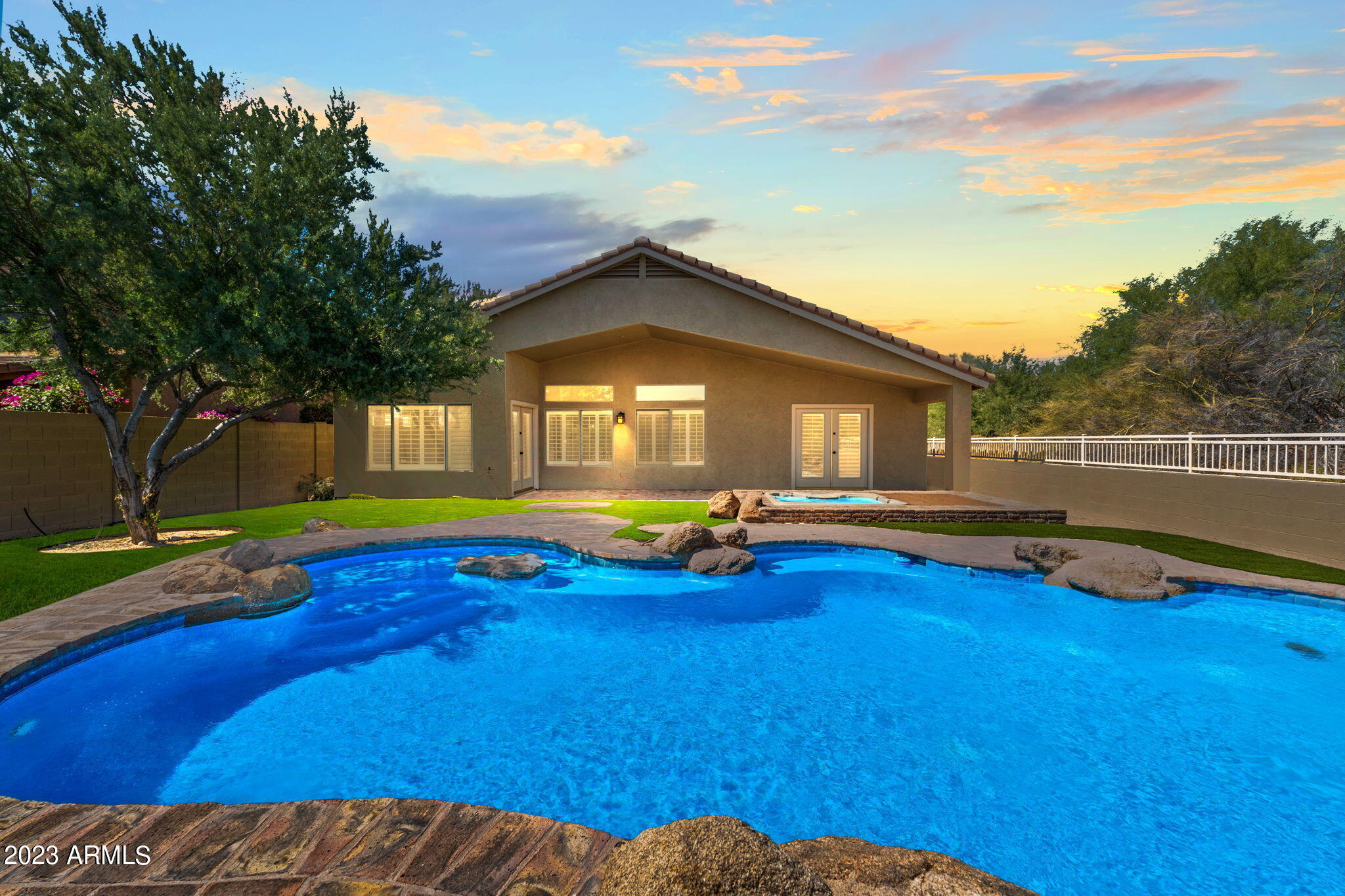4641 E NIGHT GLOW Drive