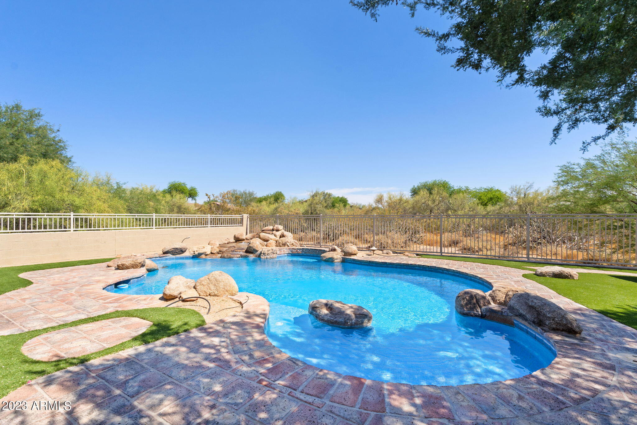4641 E NIGHT GLOW Drive