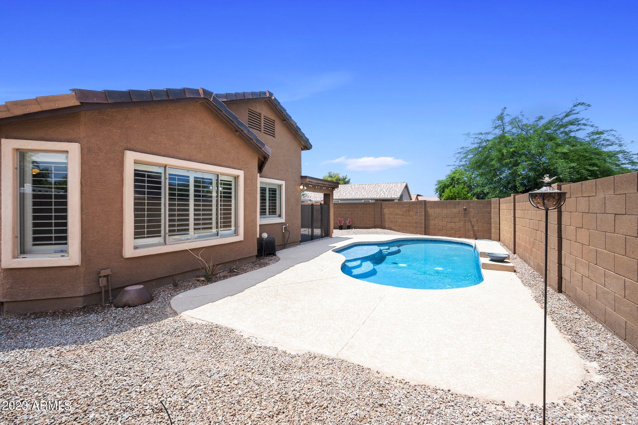 3354 E BONANZA Road