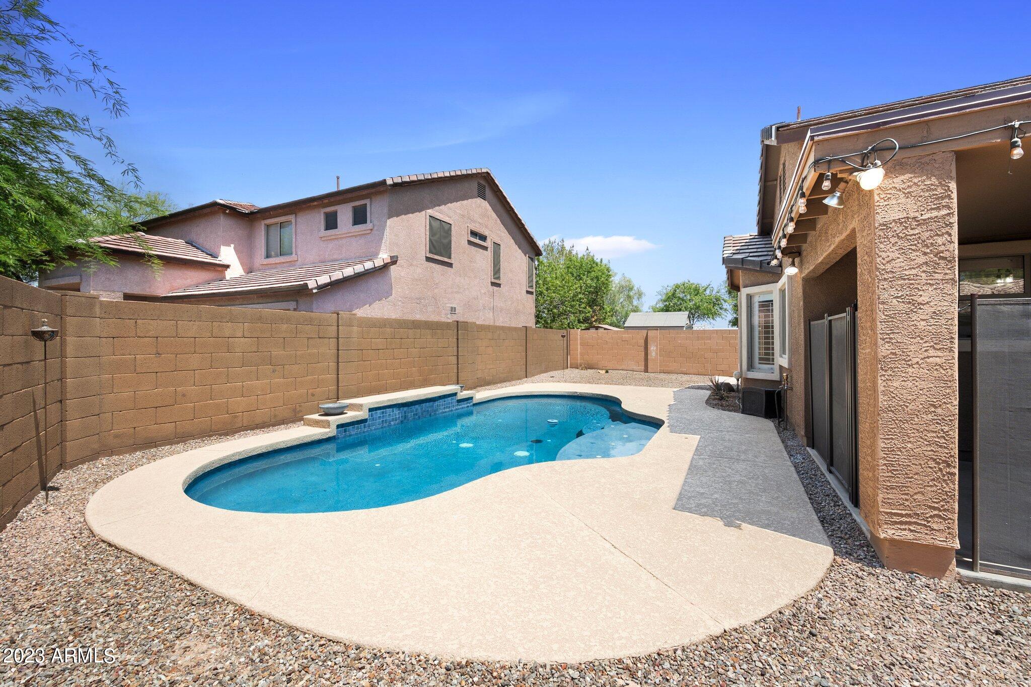 3354 E BONANZA Road