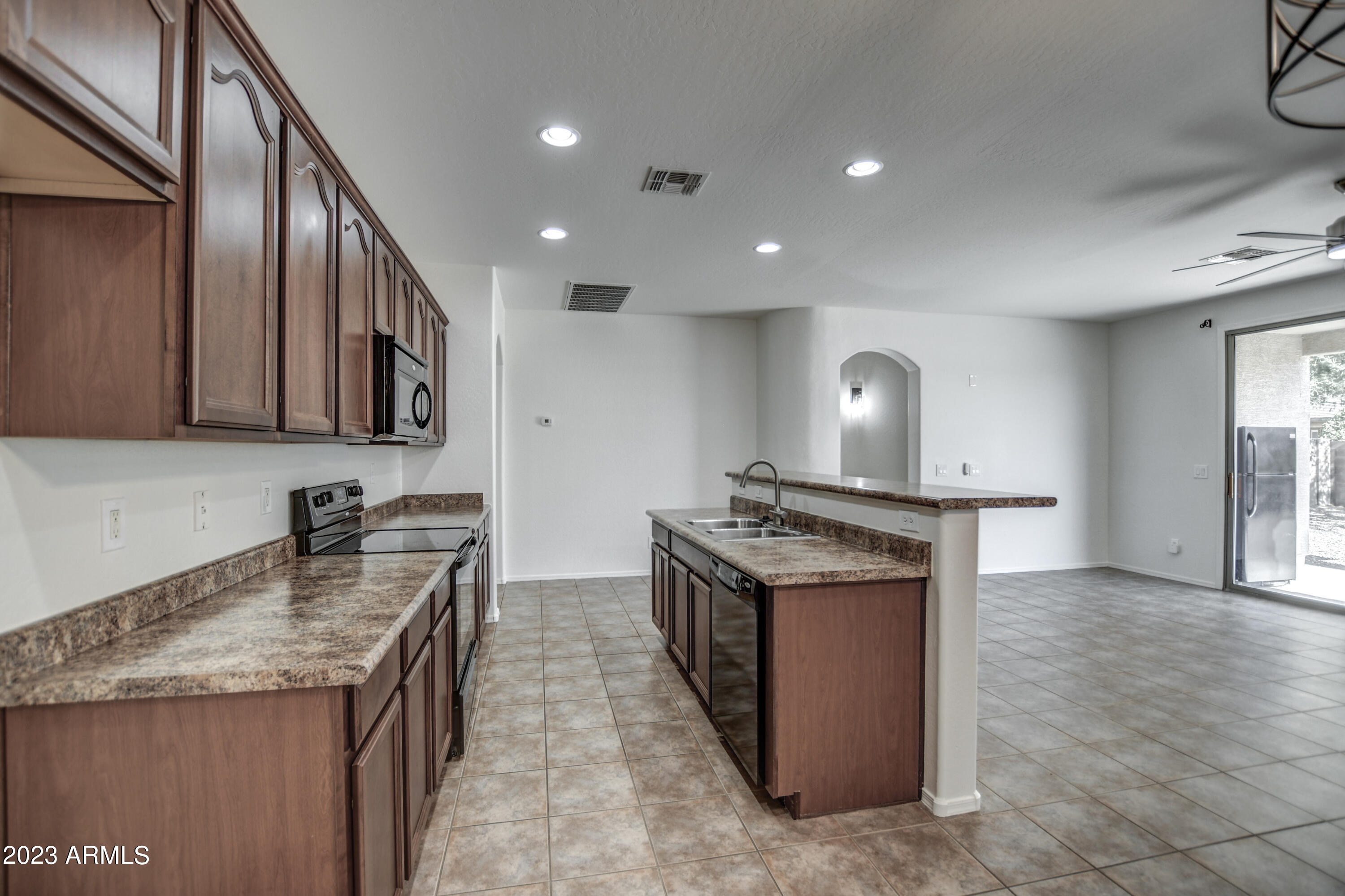 7421 W SOPHIE Lane