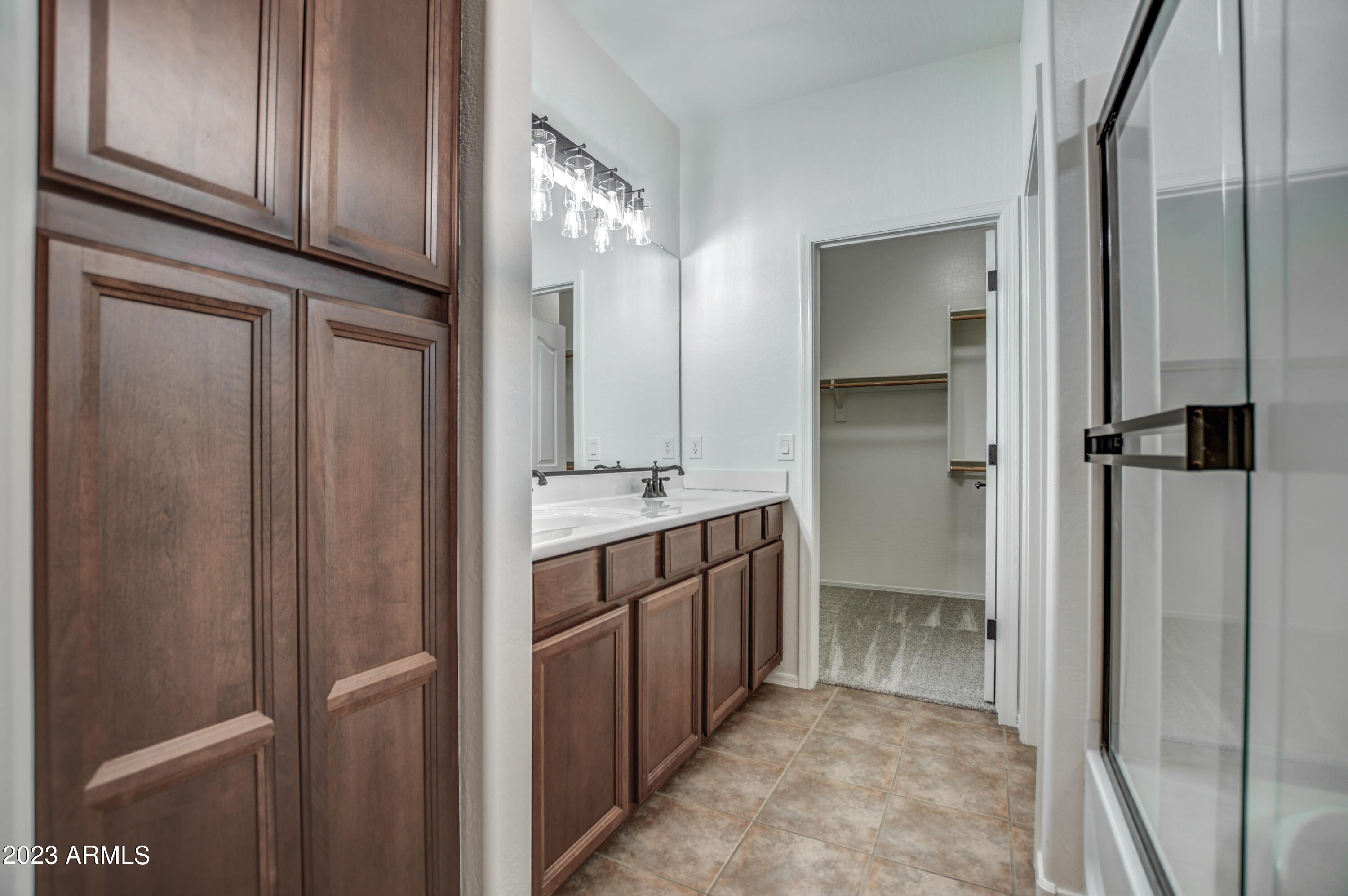 7421 W SOPHIE Lane