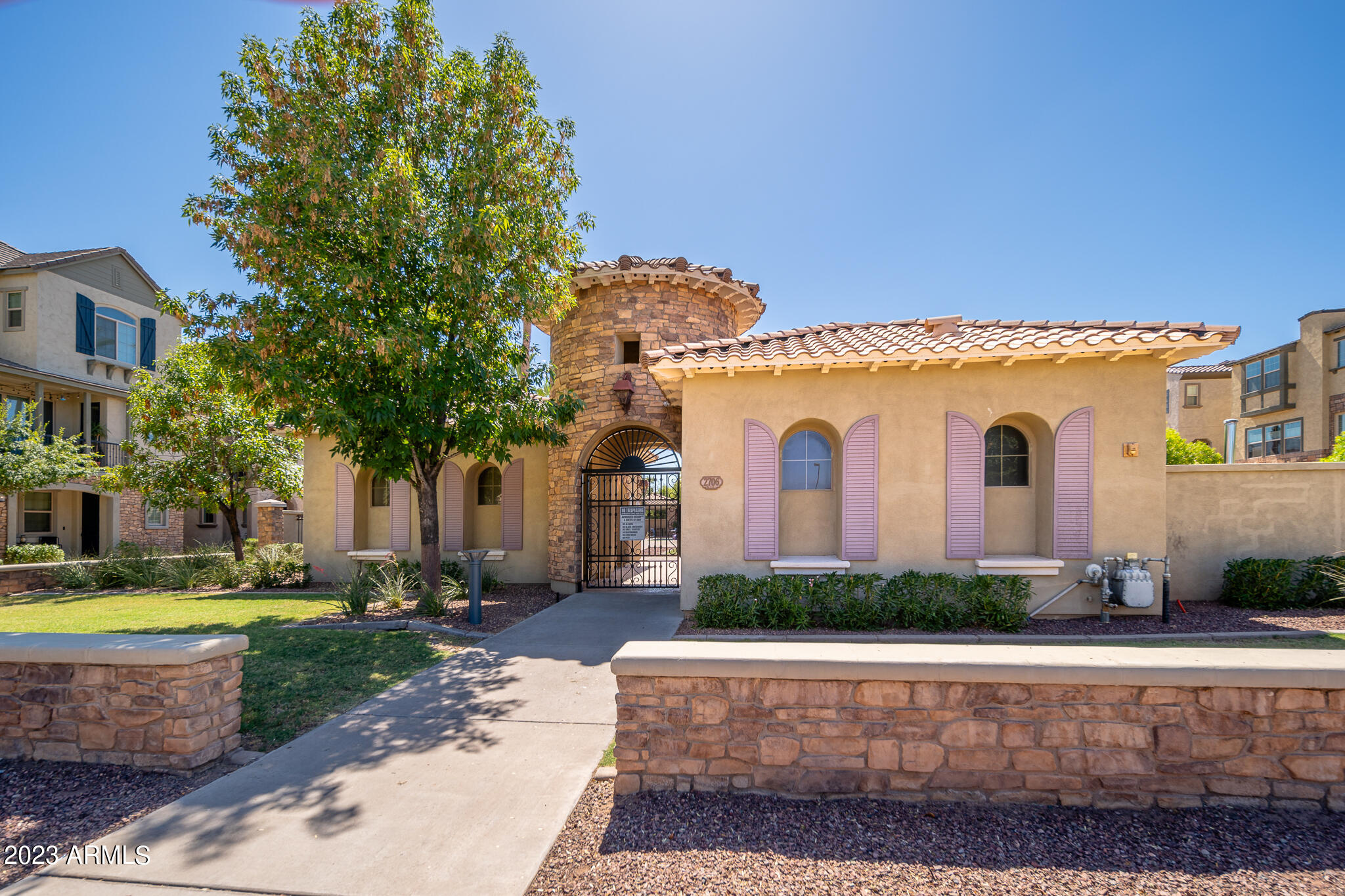 2771 S BAHAMA Drive