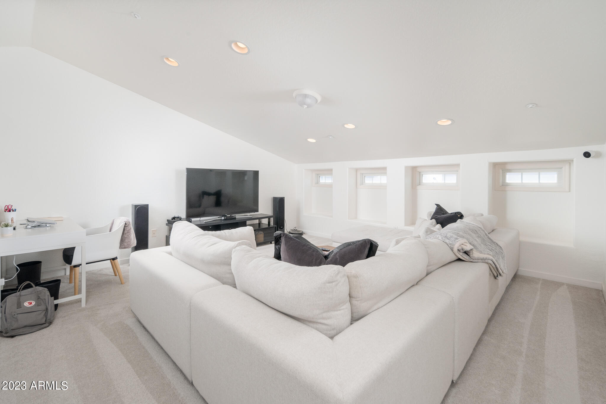 2771 S BAHAMA Drive