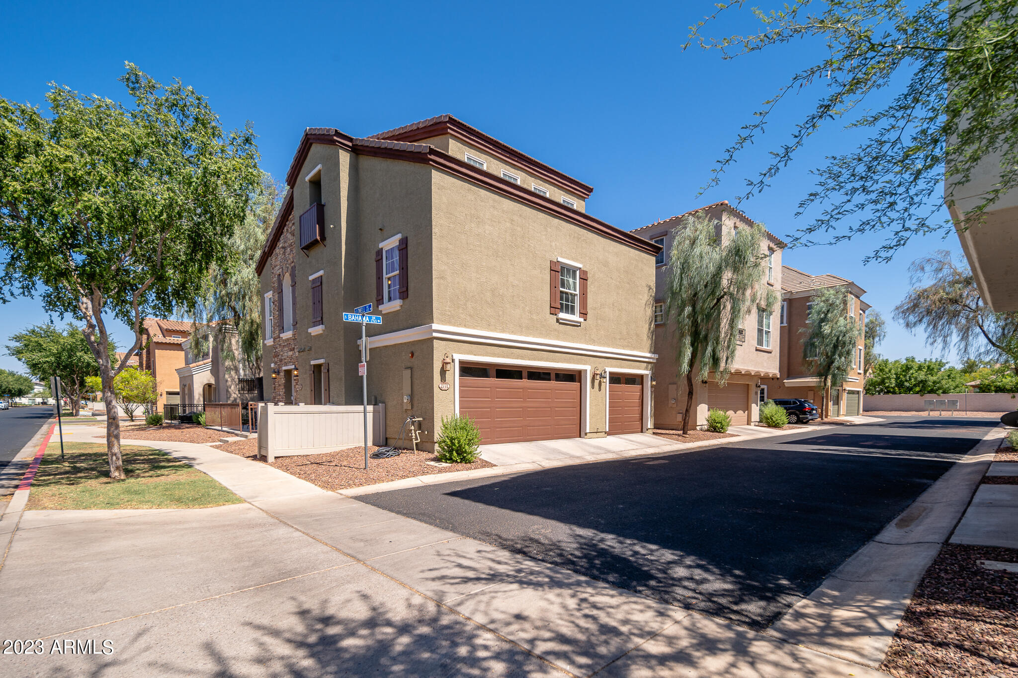 2771 S BAHAMA Drive