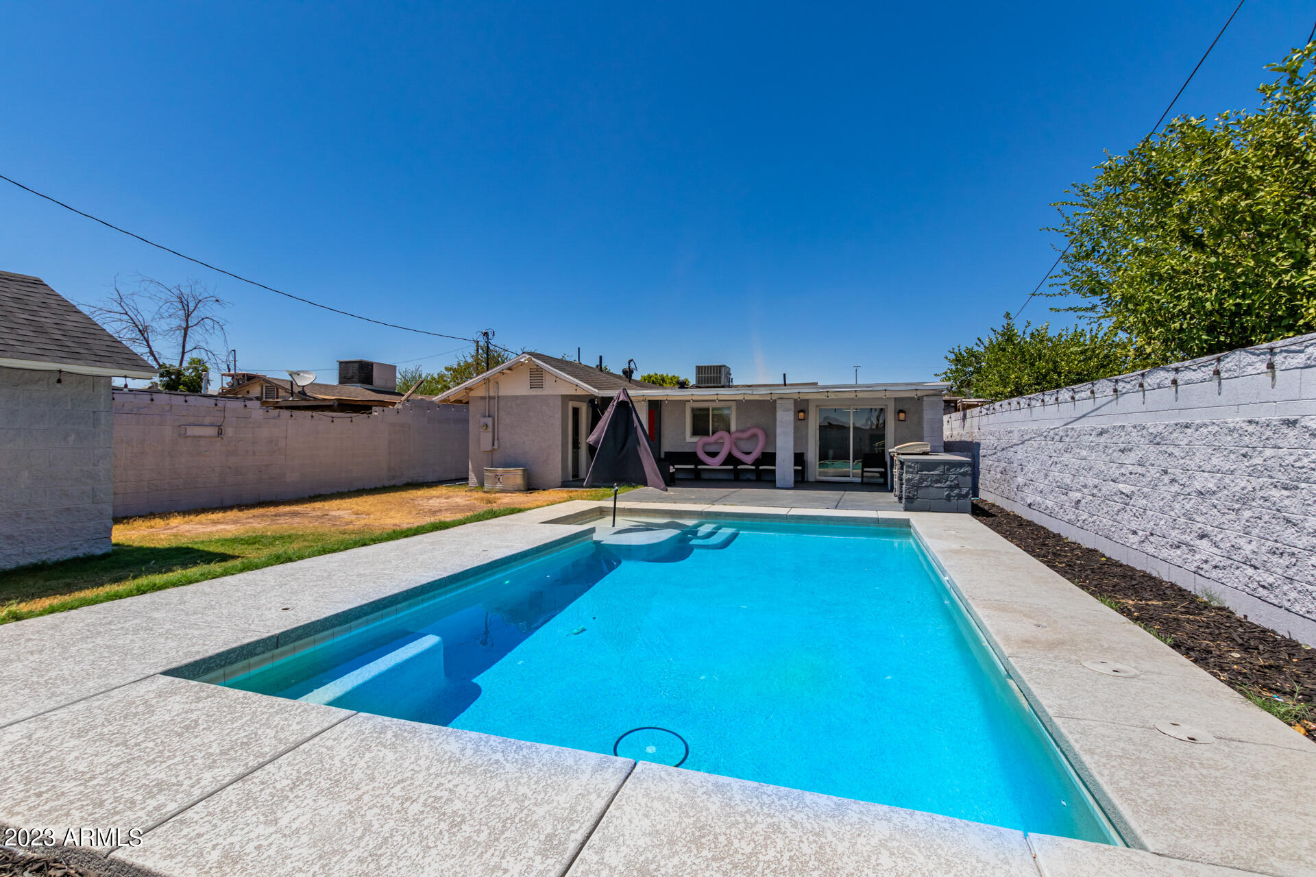 3613 W POLK Street