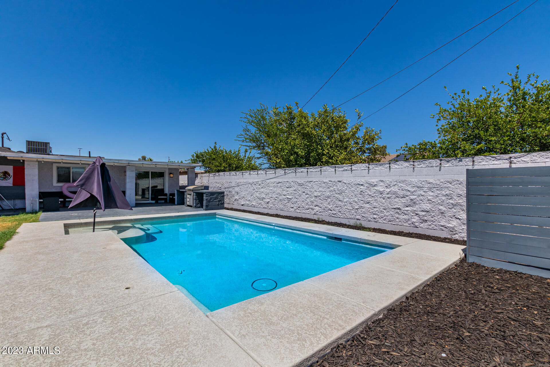 3613 W POLK Street