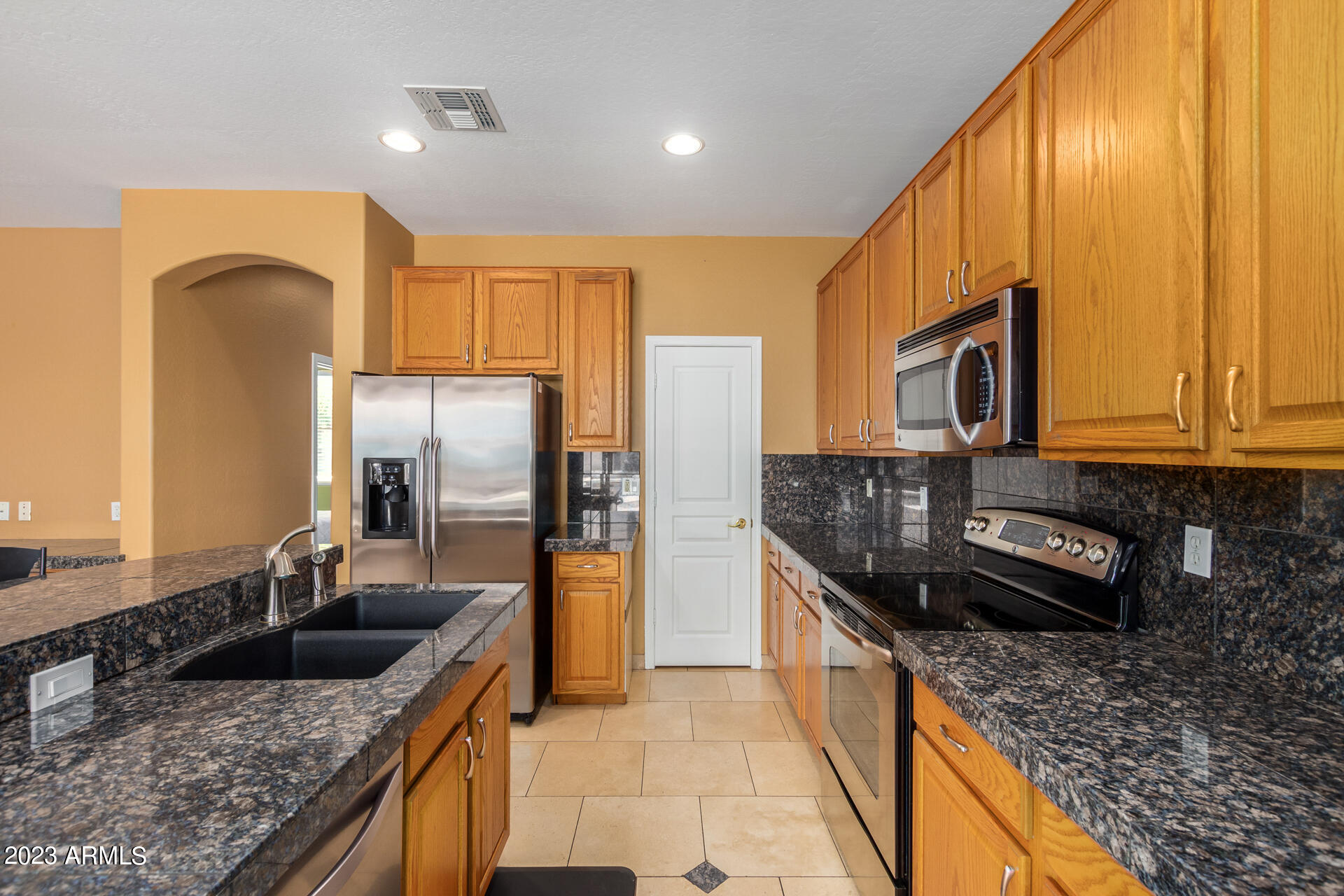 2614 W SAINT KATERI Drive