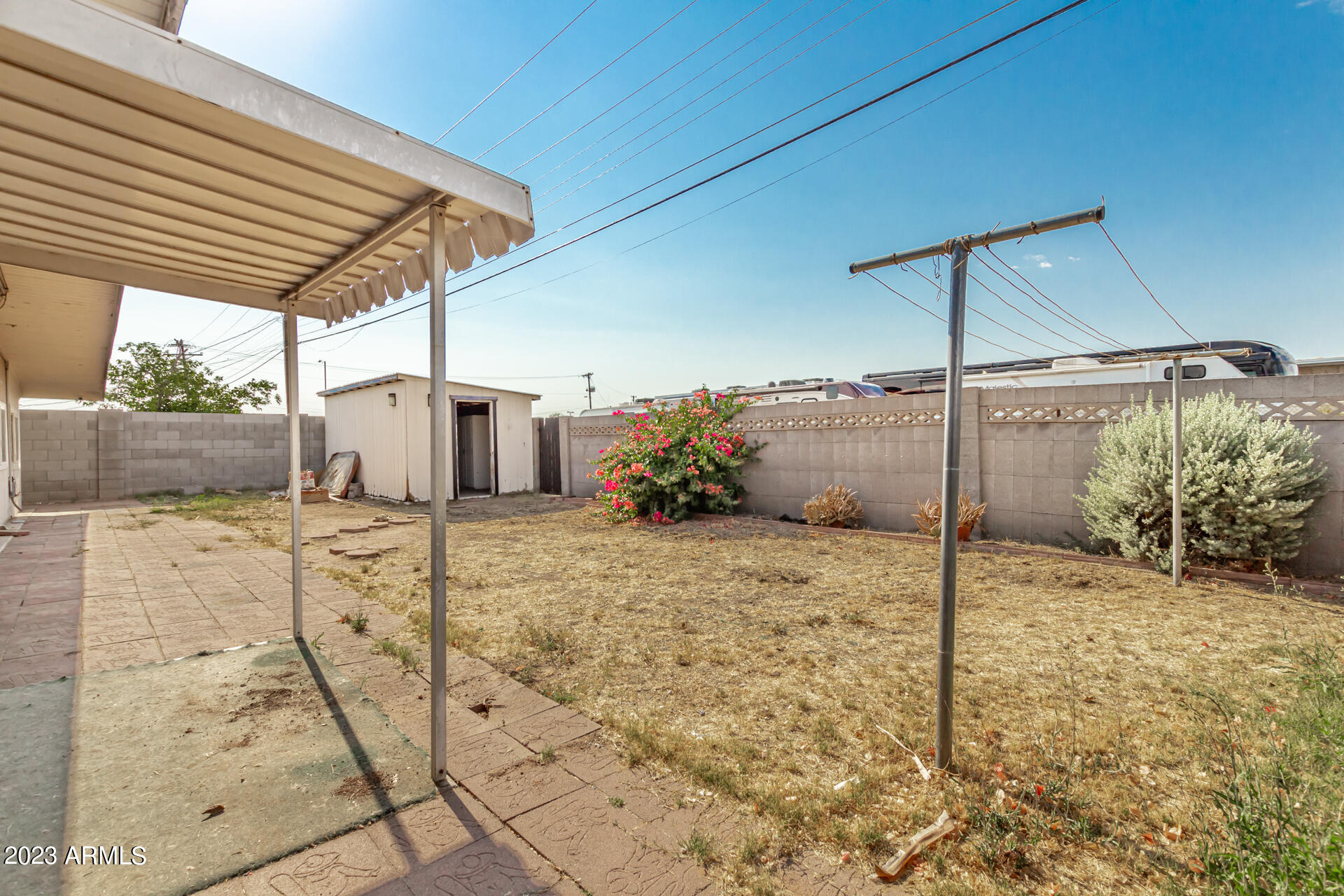 2220 E ALPINE Avenue