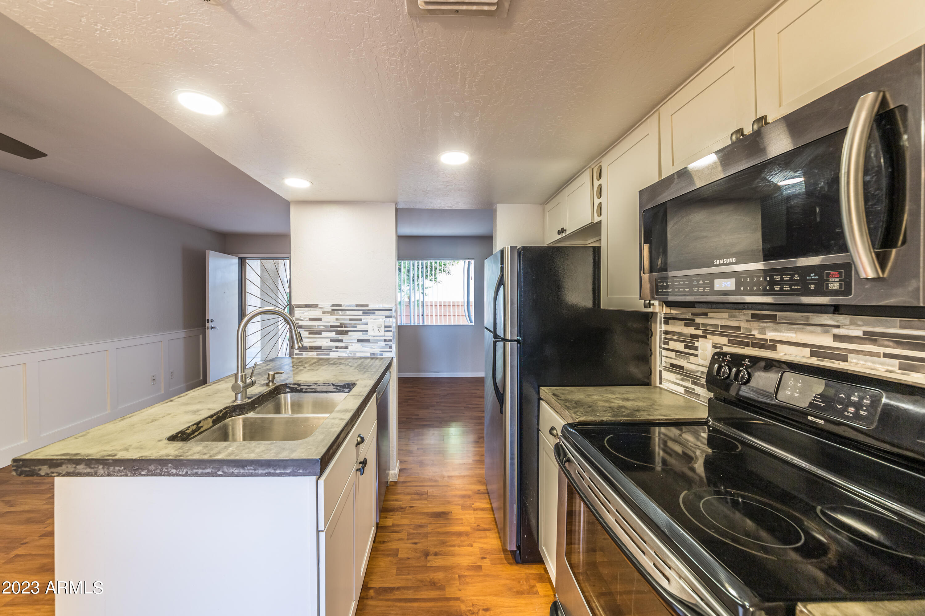 12123 W BELL Road # 138