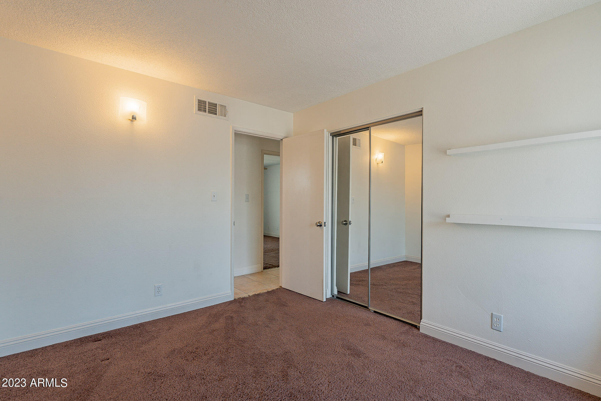 1803 S HERITAGE --