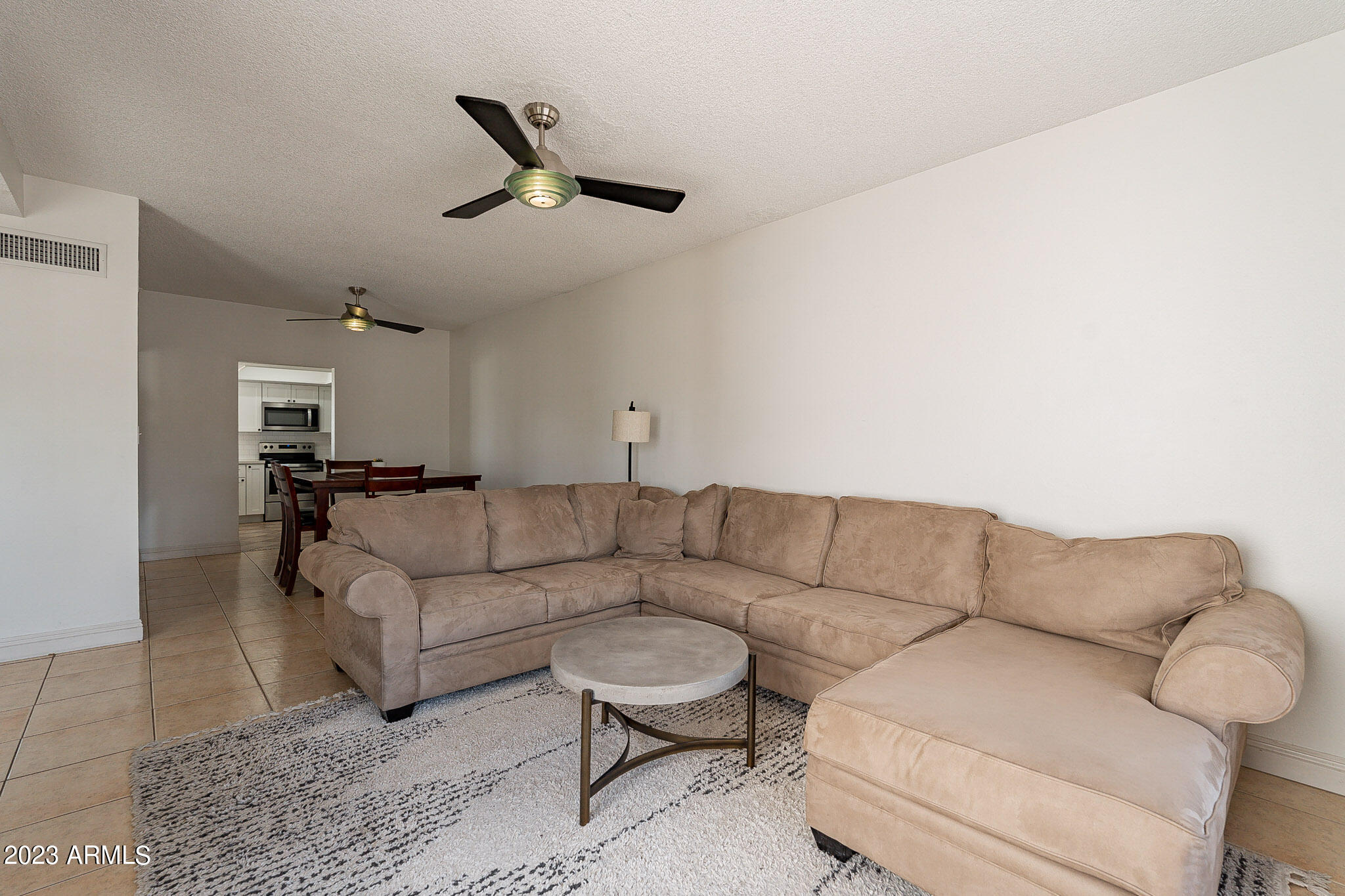 1803 S HERITAGE --