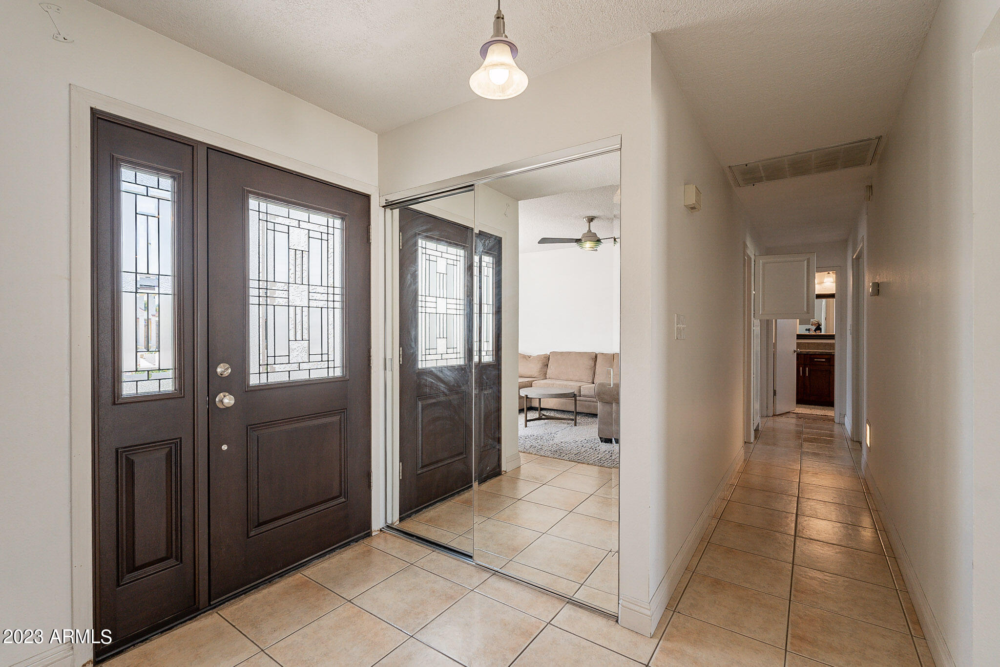 1803 S HERITAGE --