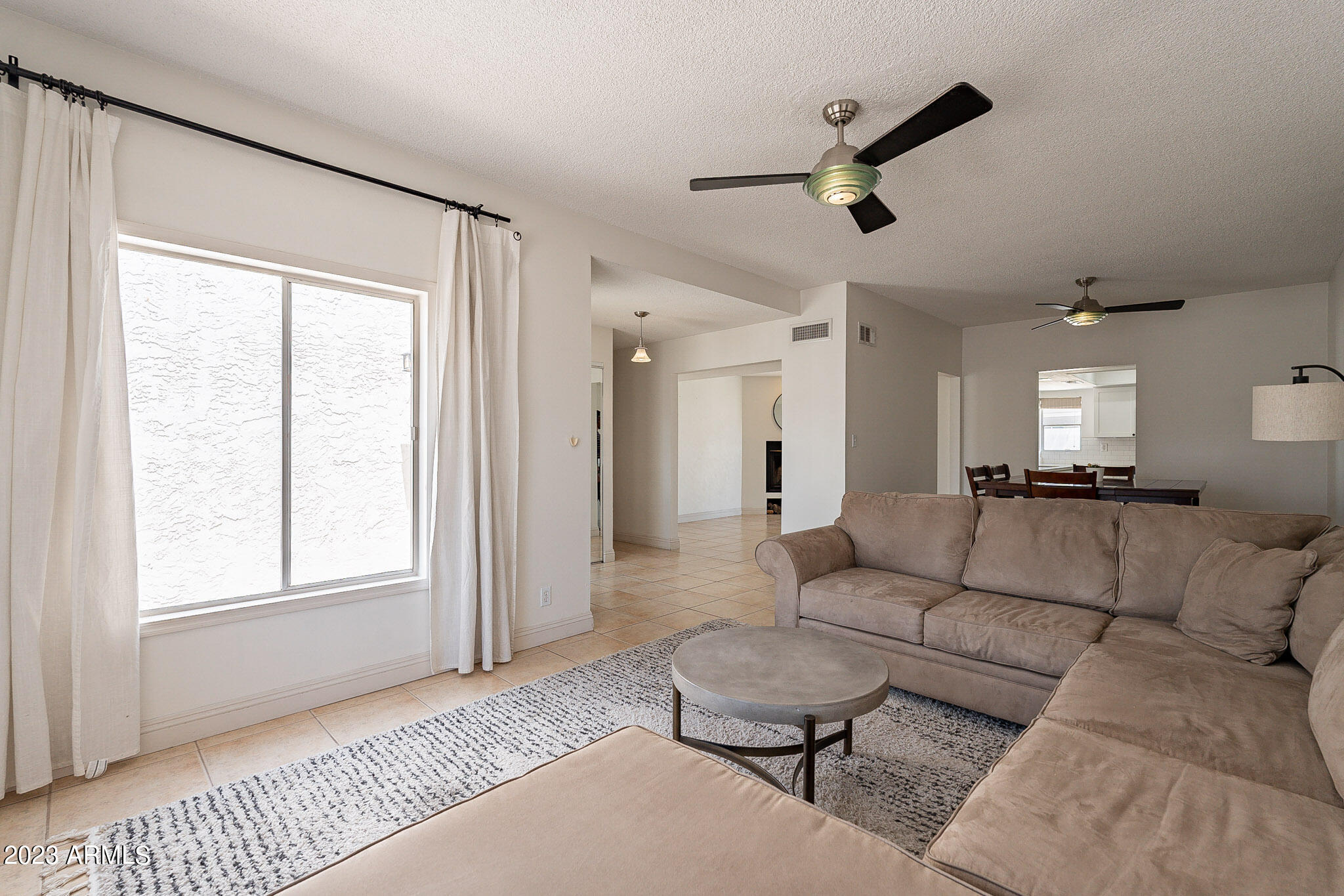 1803 S HERITAGE --