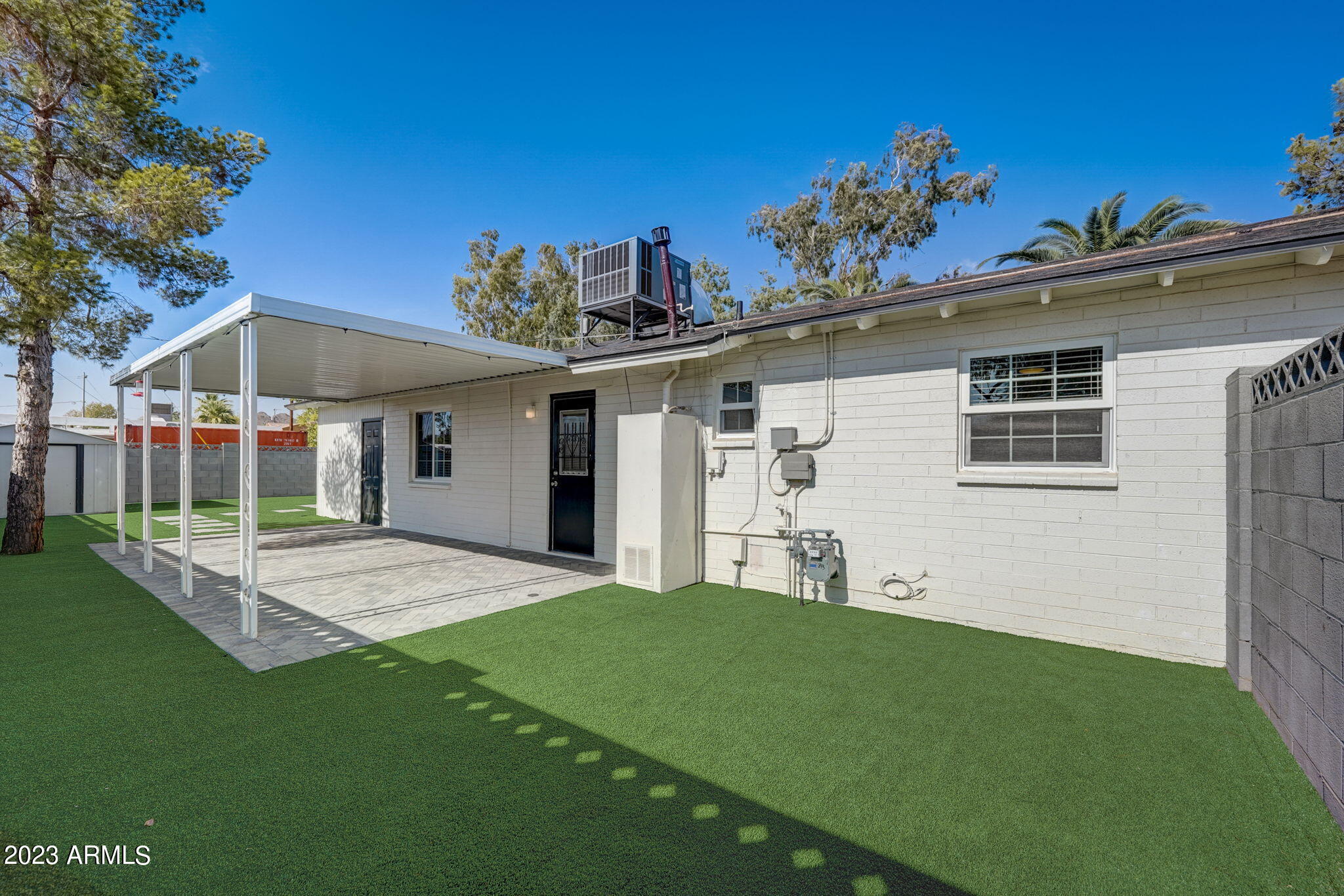 1246 E Vista Avenue