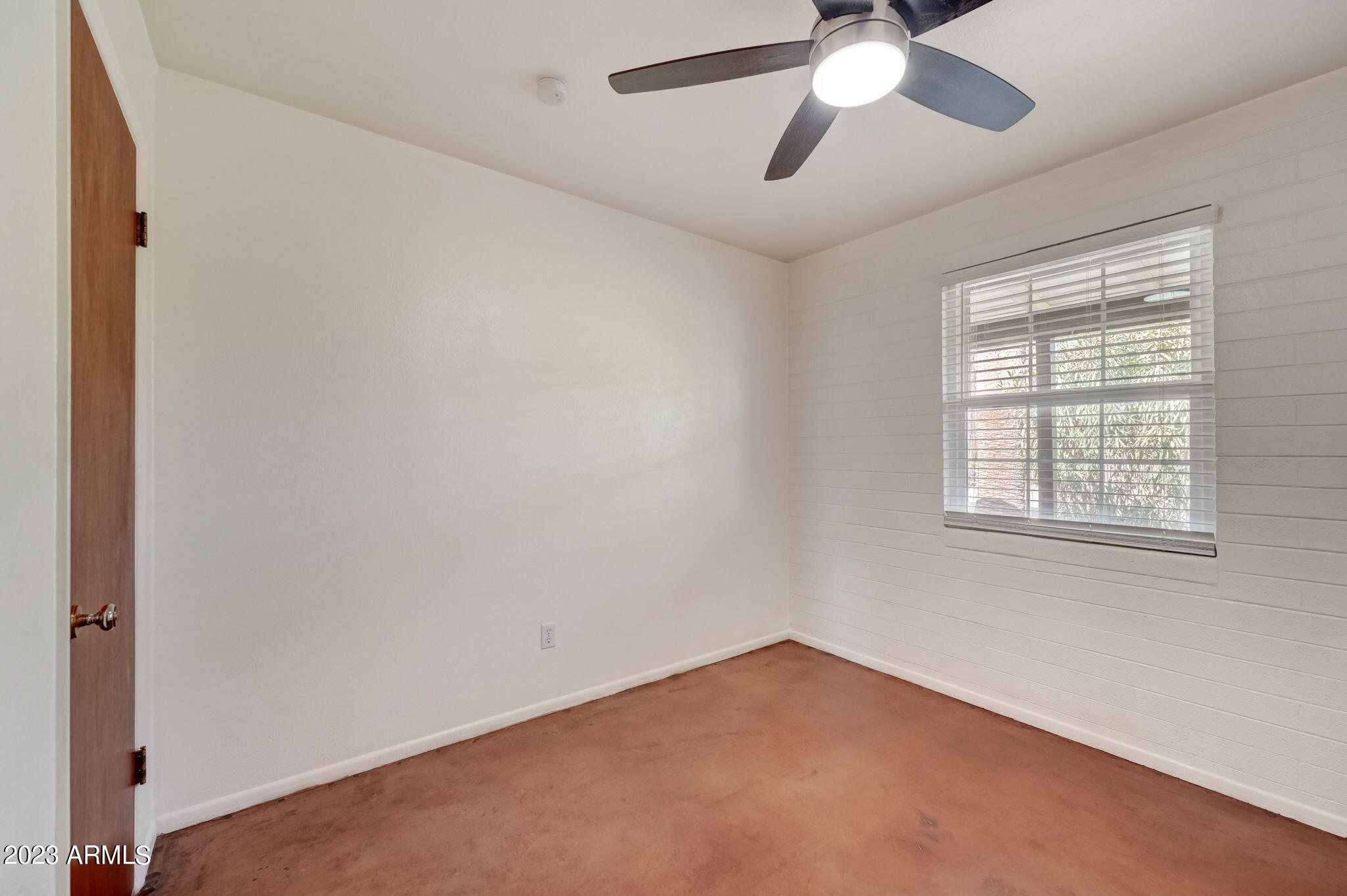 1246 E Vista Avenue