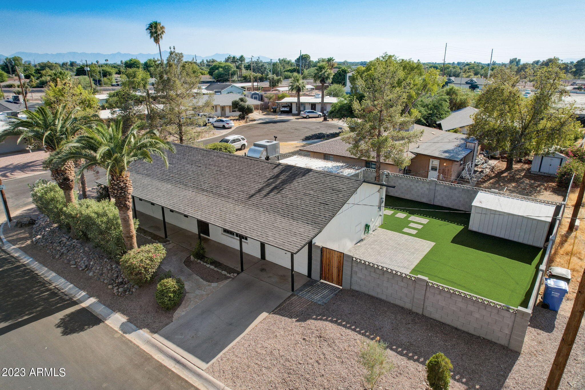 1246 E Vista Avenue