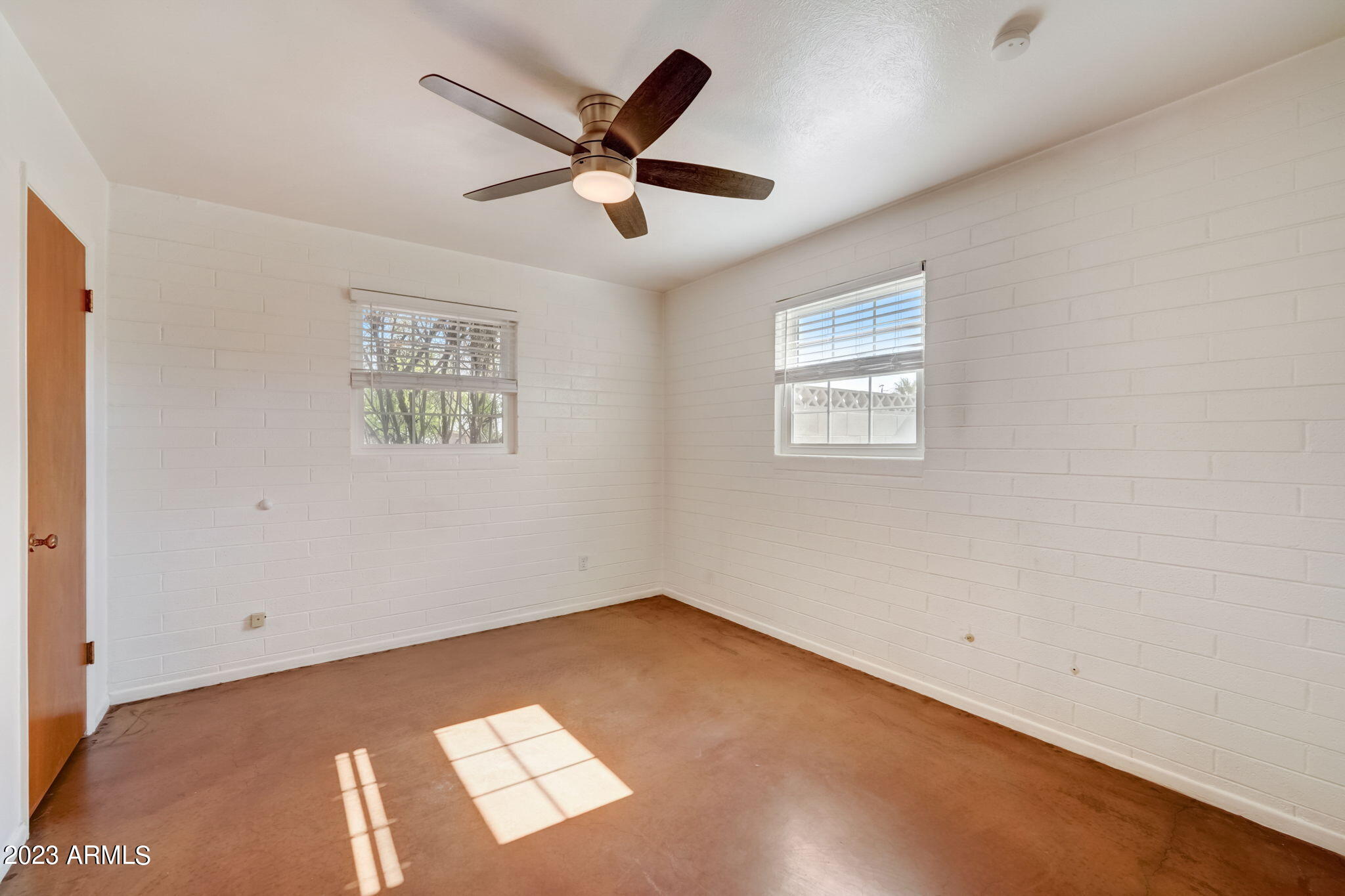 1246 E Vista Avenue