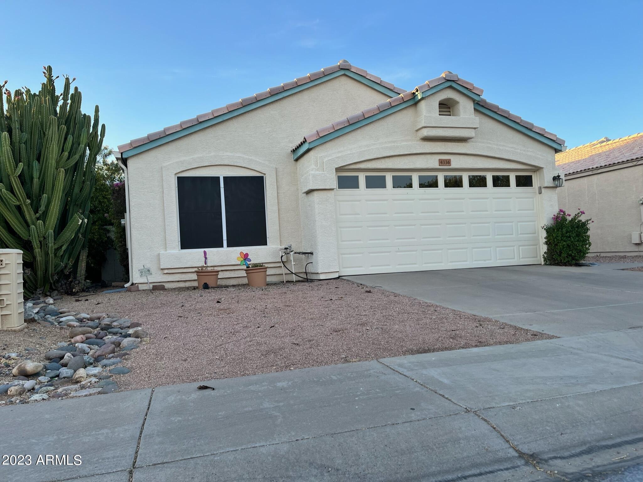 4336 E CAMPO BELLO Drive
