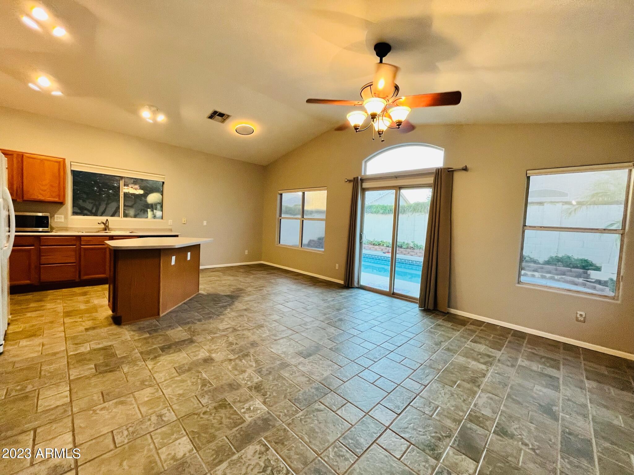 4336 E CAMPO BELLO Drive